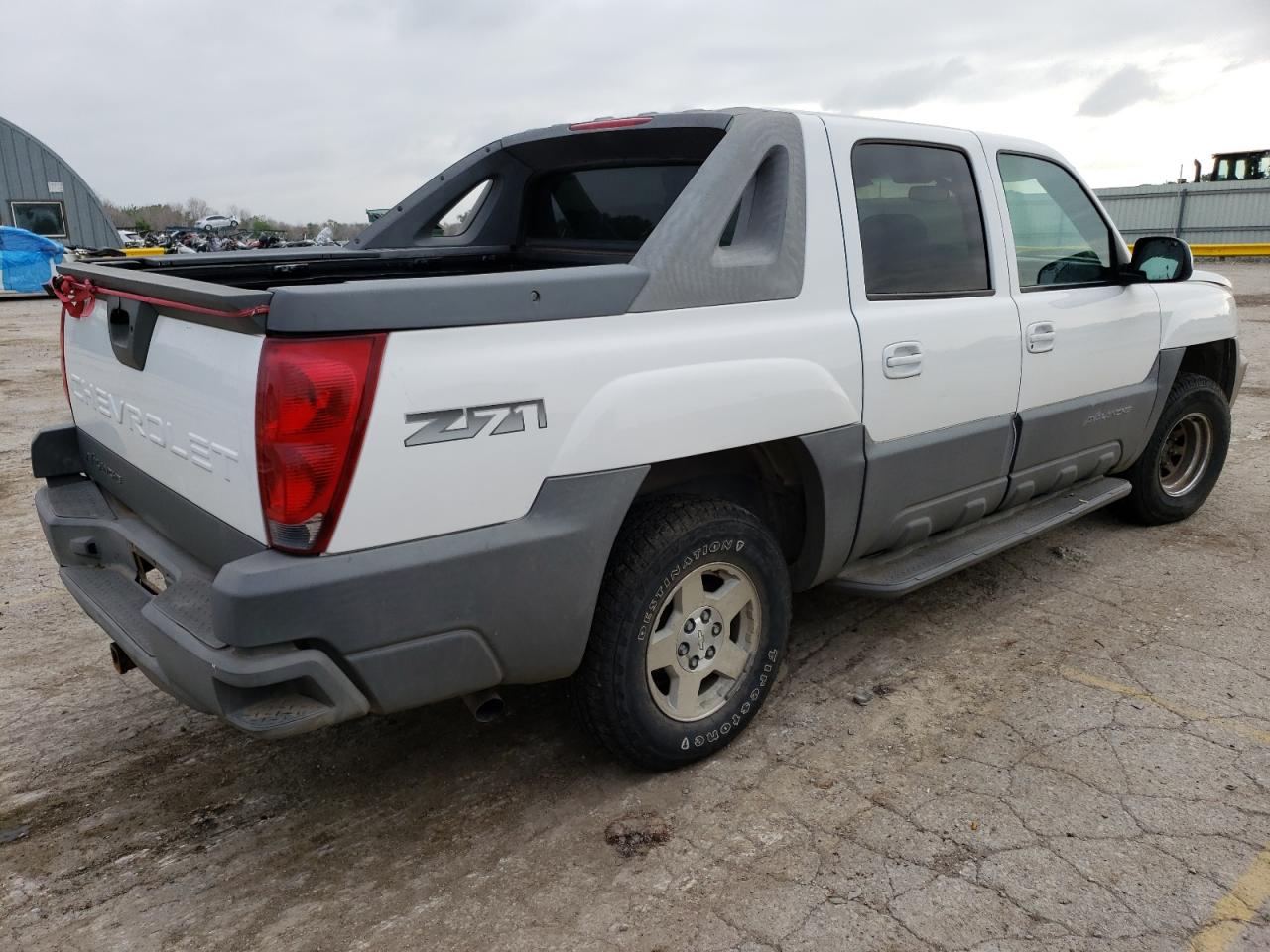 Photo 2 VIN: 3GNEK13T62G125554 - CHEVROLET AVALANCHE 