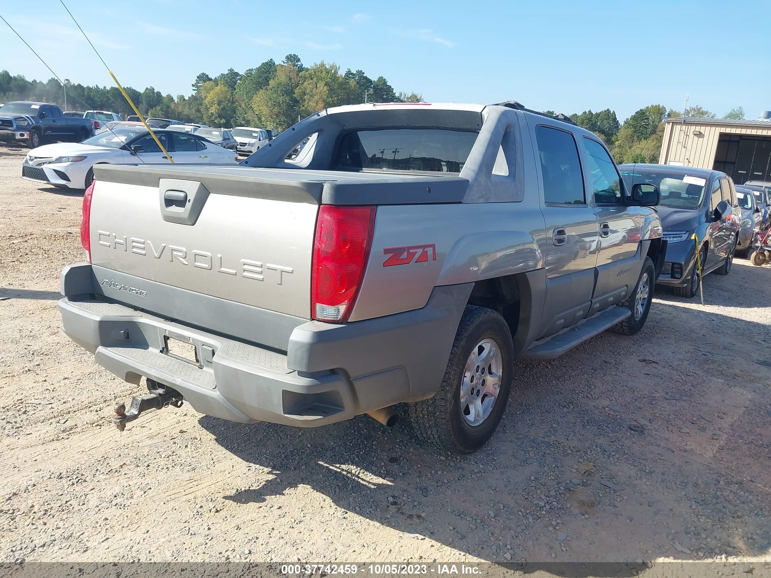 Photo 3 VIN: 3GNEK13T92G345755 - CHEVROLET AVALANCHE 