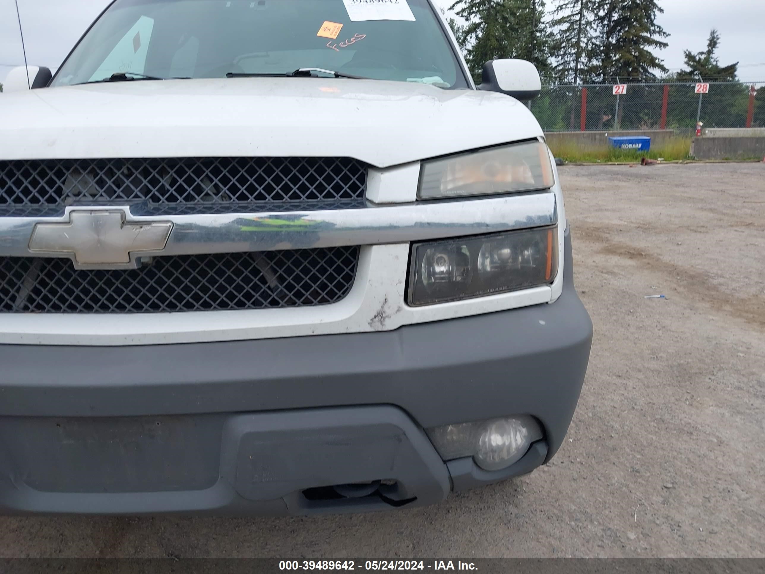 Photo 5 VIN: 3GNEK13TX2G274677 - CHEVROLET AVALANCHE 