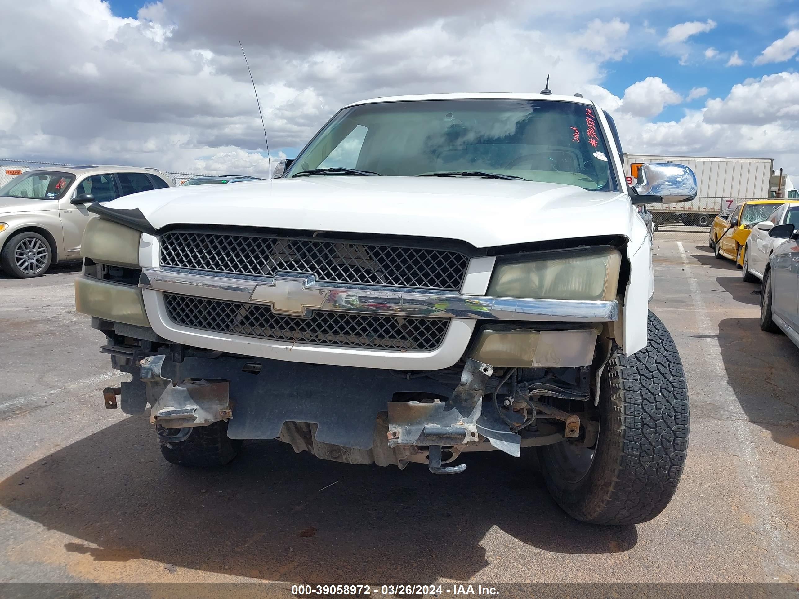 Photo 5 VIN: 3GNEK13TX3G304715 - CHEVROLET AVALANCHE 