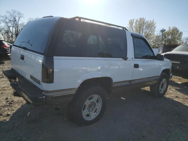 Photo 2 VIN: 3GNEK18K8SG111722 - CHEVROLET TAHOE 