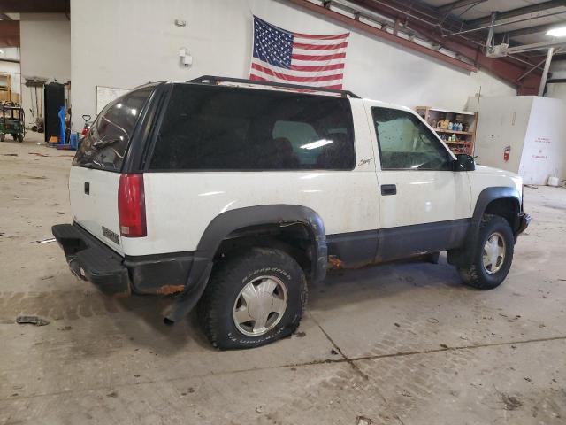 Photo 2 VIN: 3GNEK18R1VG125771 - CHEVROLET TAHOE 