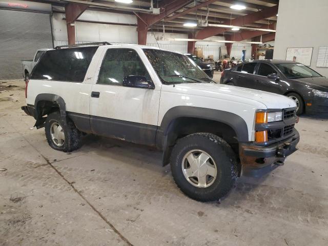 Photo 3 VIN: 3GNEK18R1VG125771 - CHEVROLET TAHOE 