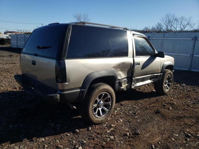 Photo 2 VIN: 3GNEK18R4XG152398 - CHEVROLET TAHOE K150 