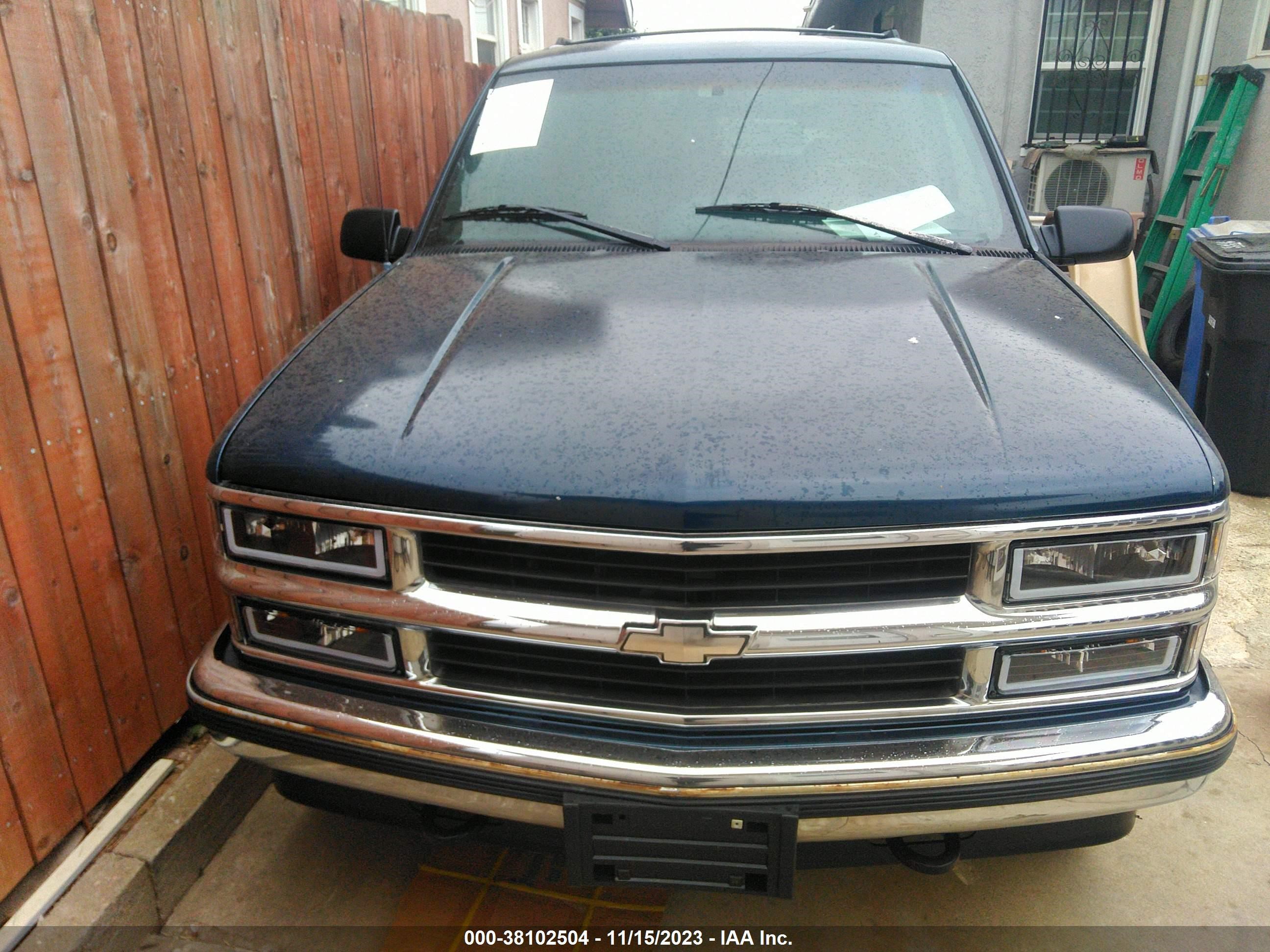 Photo 11 VIN: 3GNEK18R8TG106745 - CHEVROLET TAHOE 