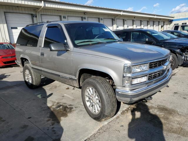 Photo 3 VIN: 3GNEK18R9XG152347 - CHEVROLET TAHOE K150 