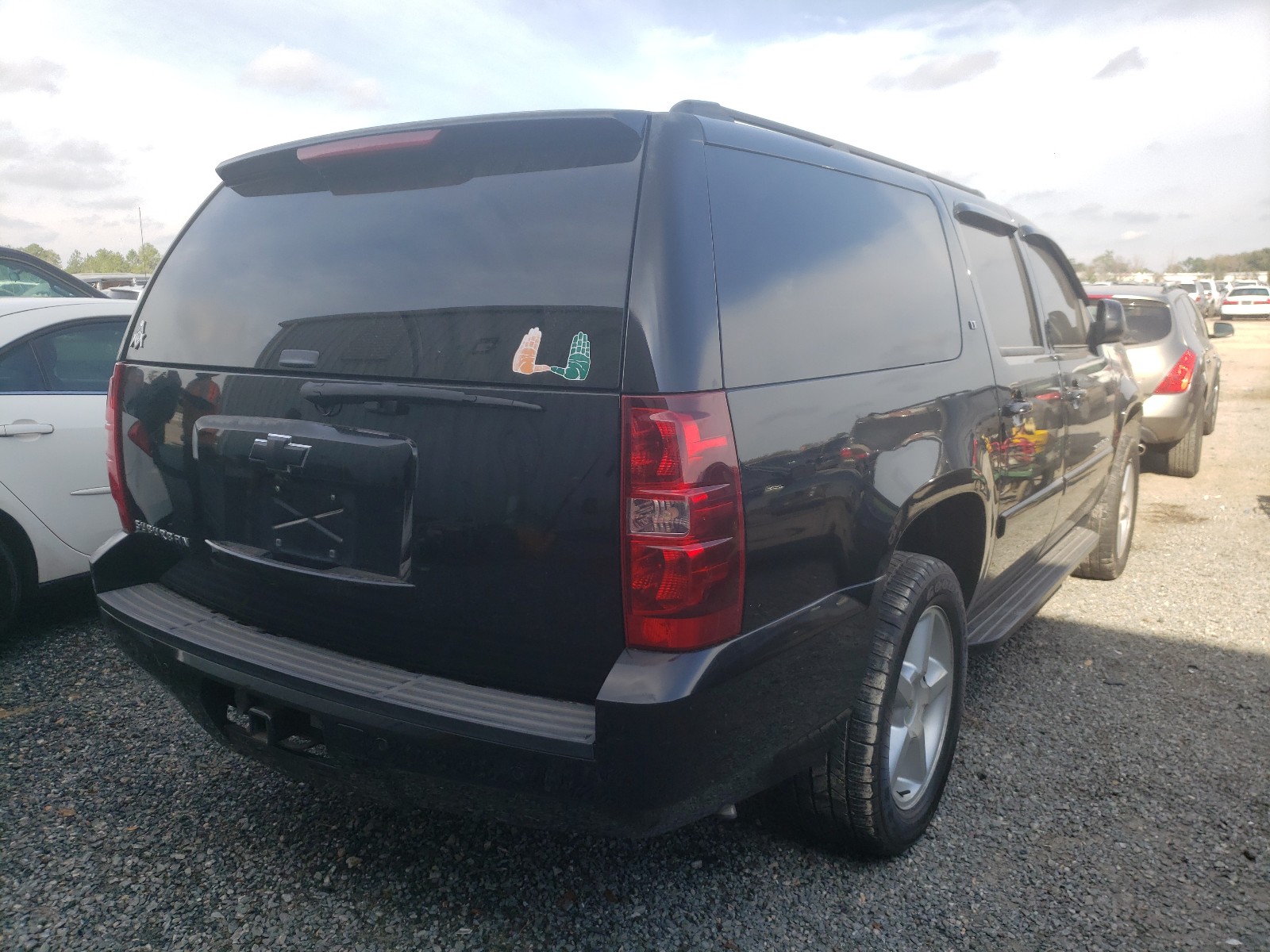 Photo 3 VIN: 3GNFC16J08G208210 - CHEVROLET SUBURBAN C 