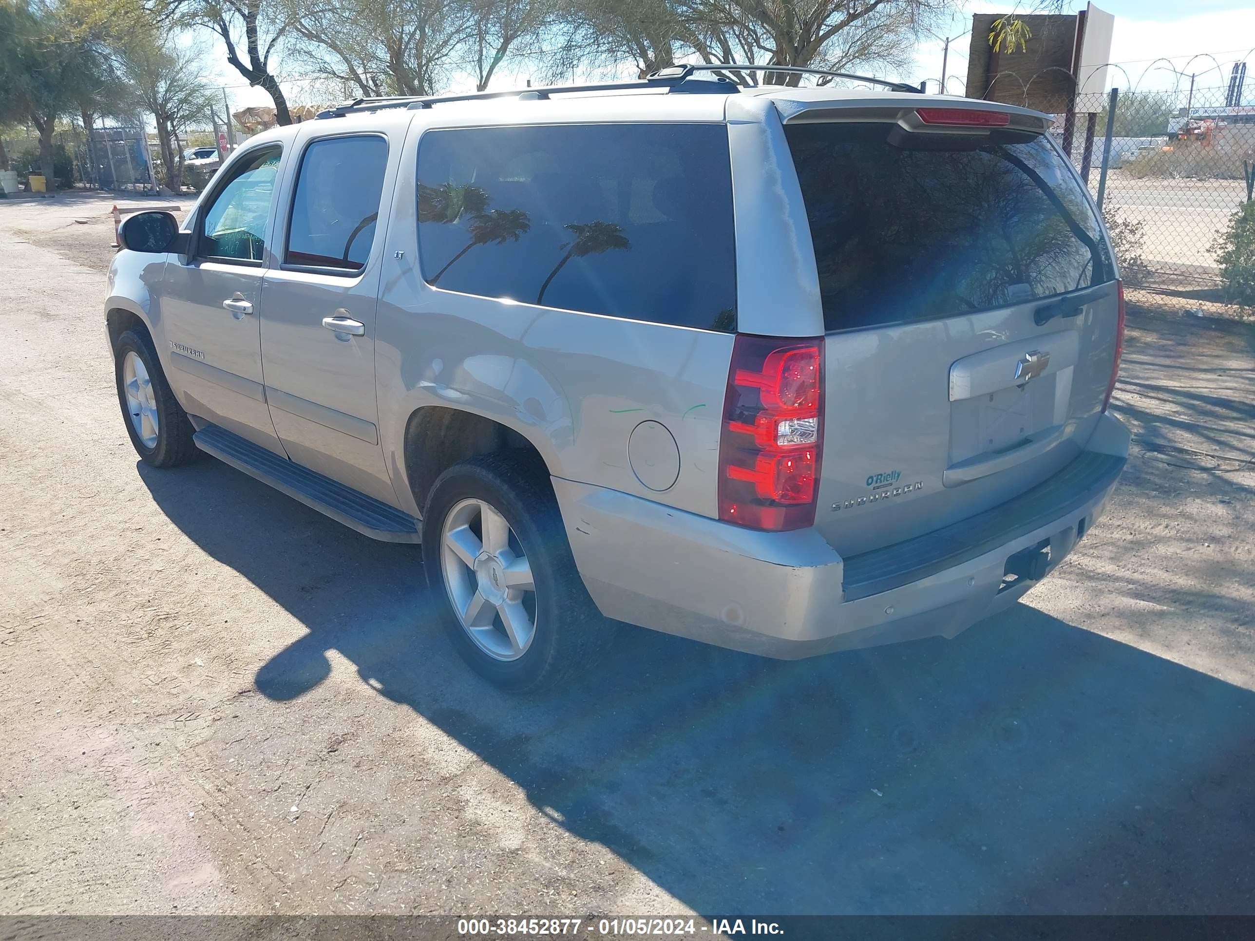 Photo 2 VIN: 3GNFC16J58G206369 - CHEVROLET EXPRESS 