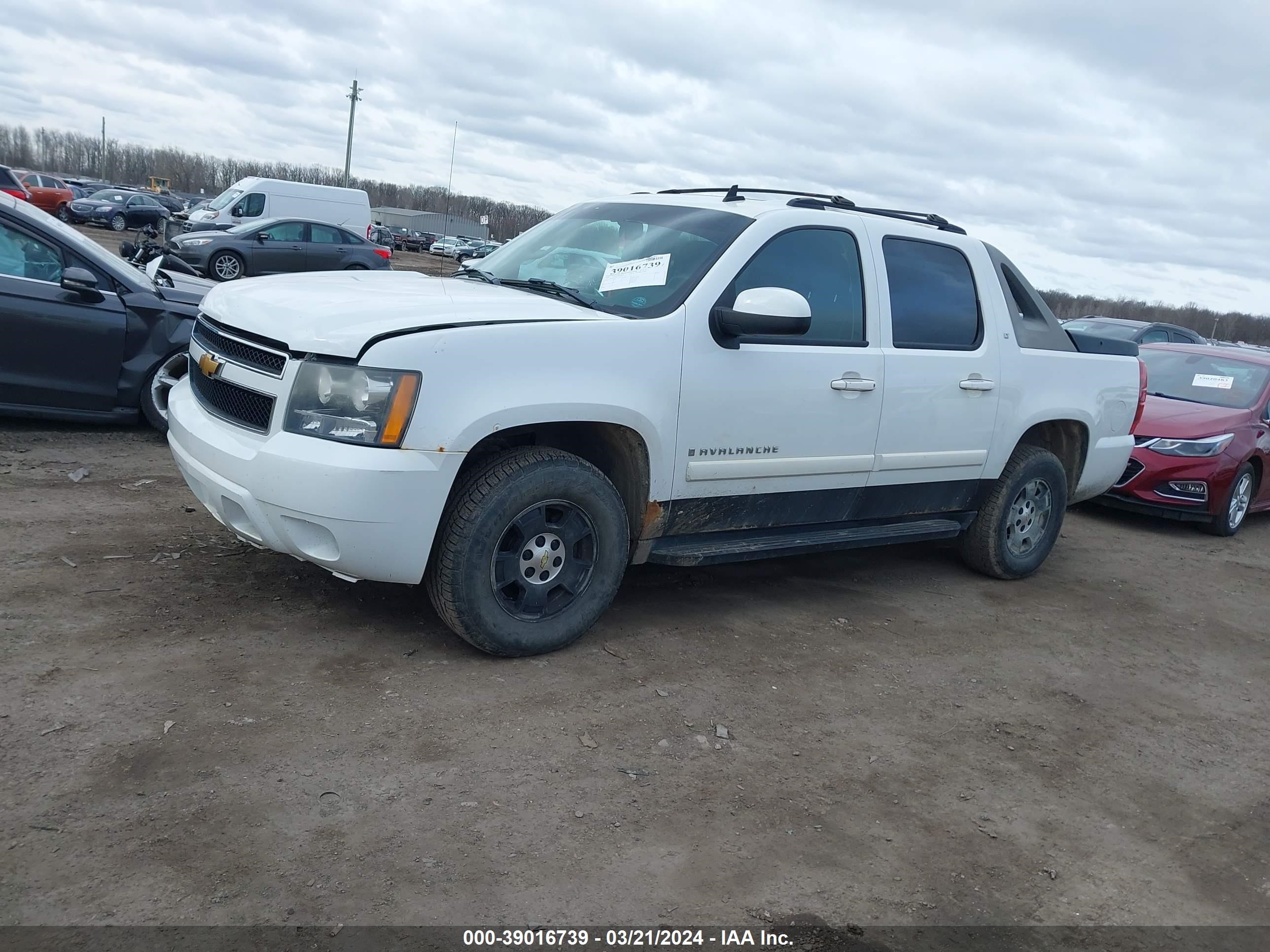 Photo 1 VIN: 3GNFK12308G143563 - CHEVROLET AVALANCHE 