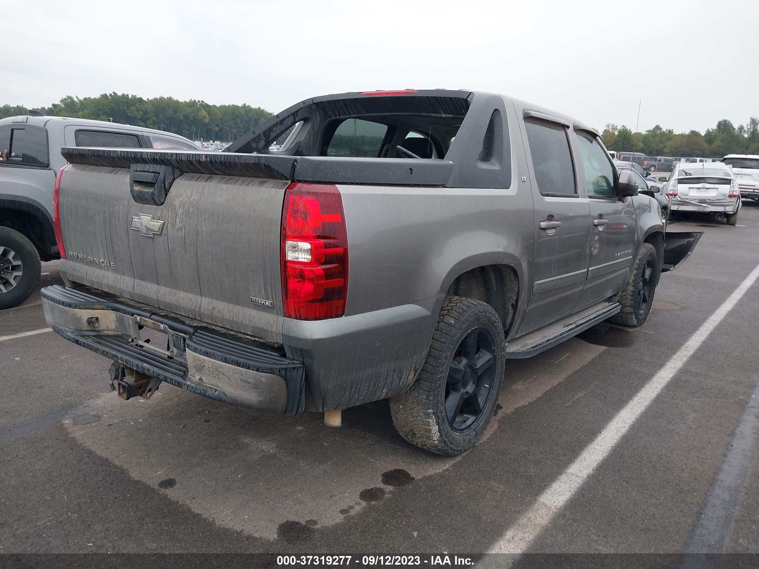 Photo 3 VIN: 3GNFK12317G177560 - CHEVROLET AVALANCHE 