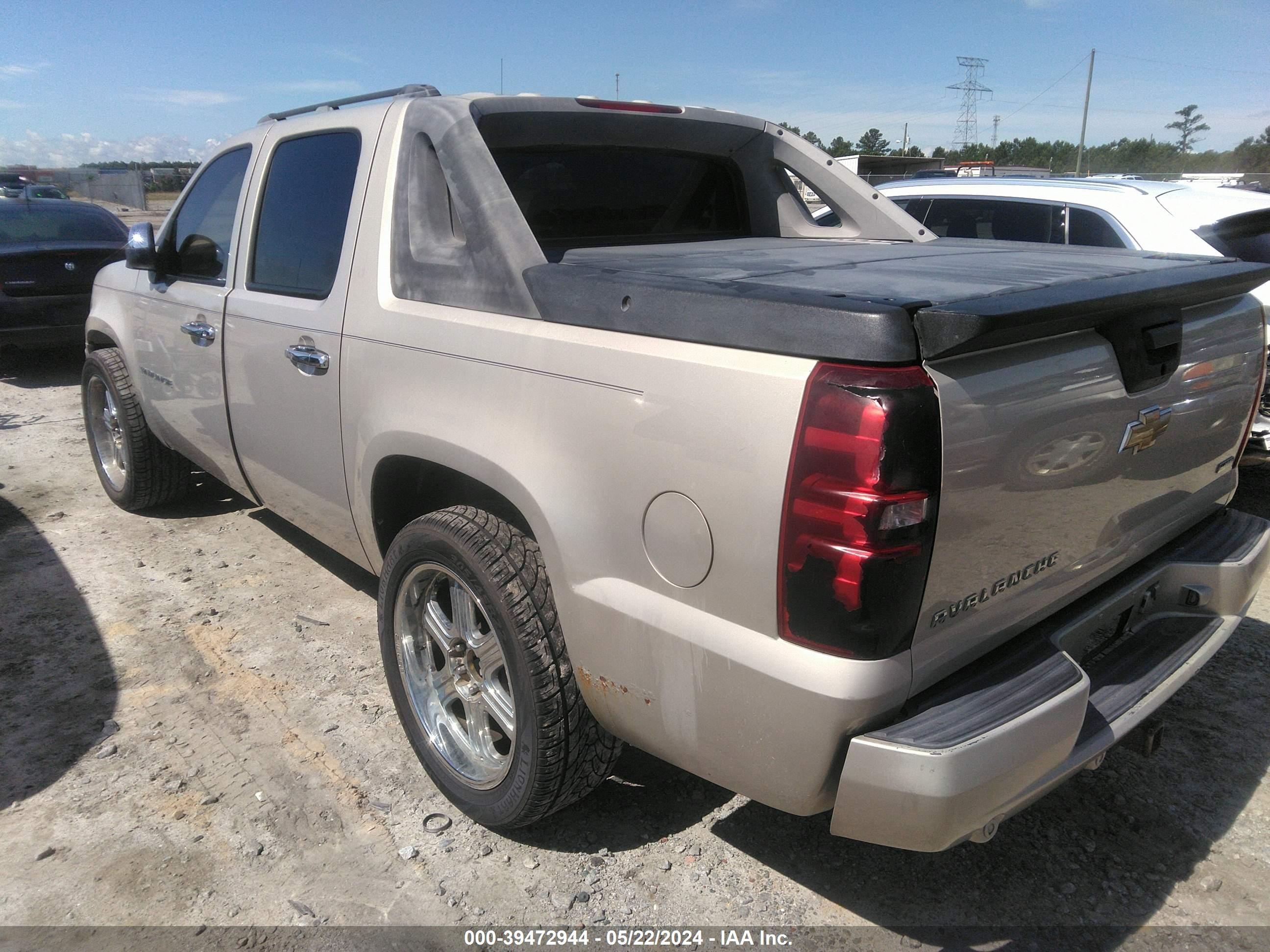 Photo 2 VIN: 3GNFK12317G277819 - CHEVROLET AVALANCHE 