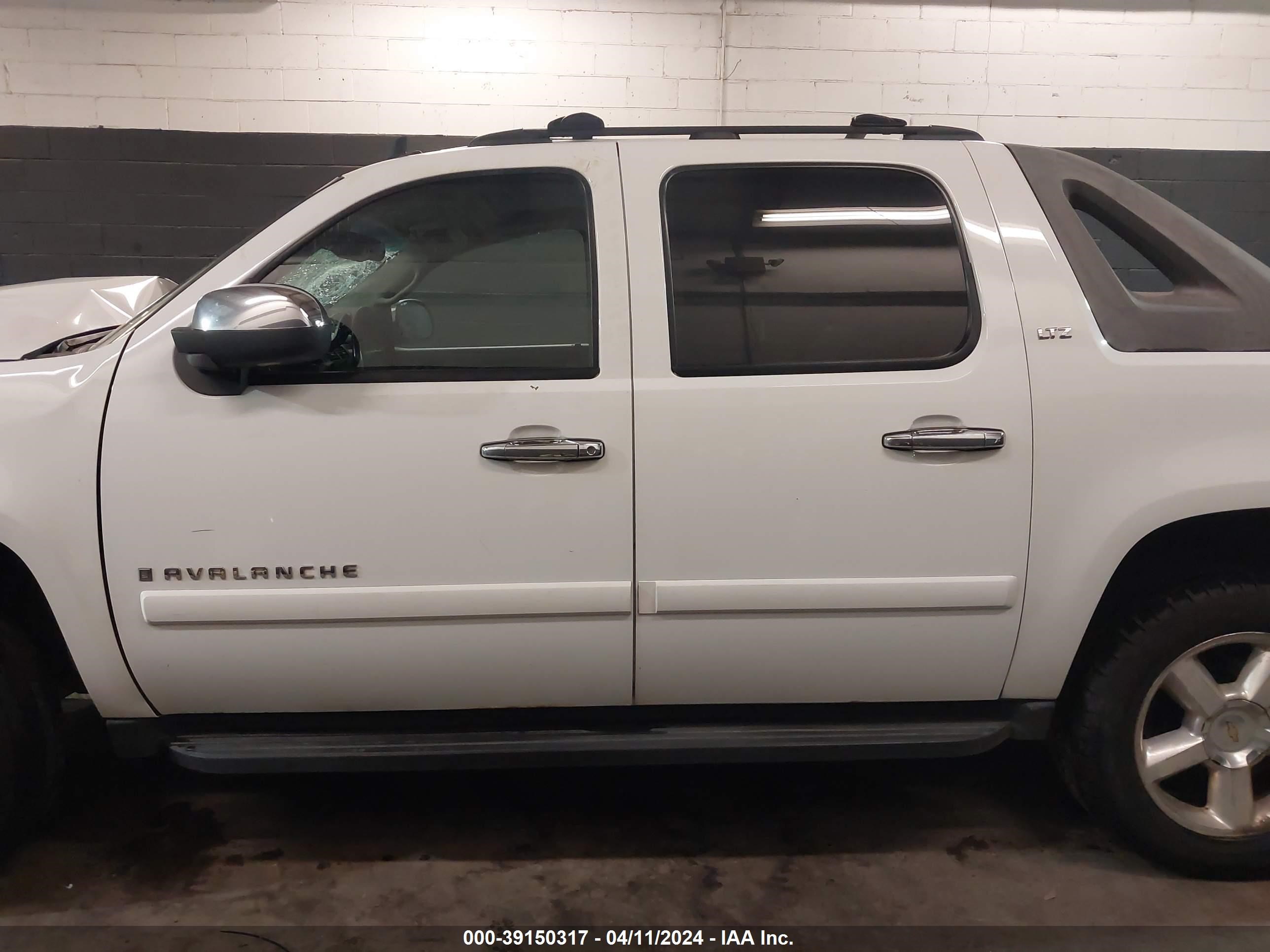 Photo 13 VIN: 3GNFK12317G282910 - CHEVROLET AVALANCHE 