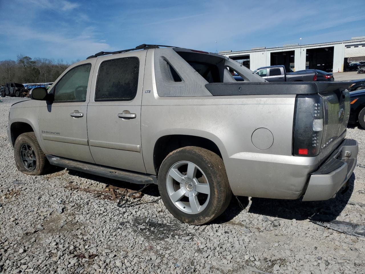 Photo 1 VIN: 3GNFK12327G184047 - CHEVROLET AVALANCHE 