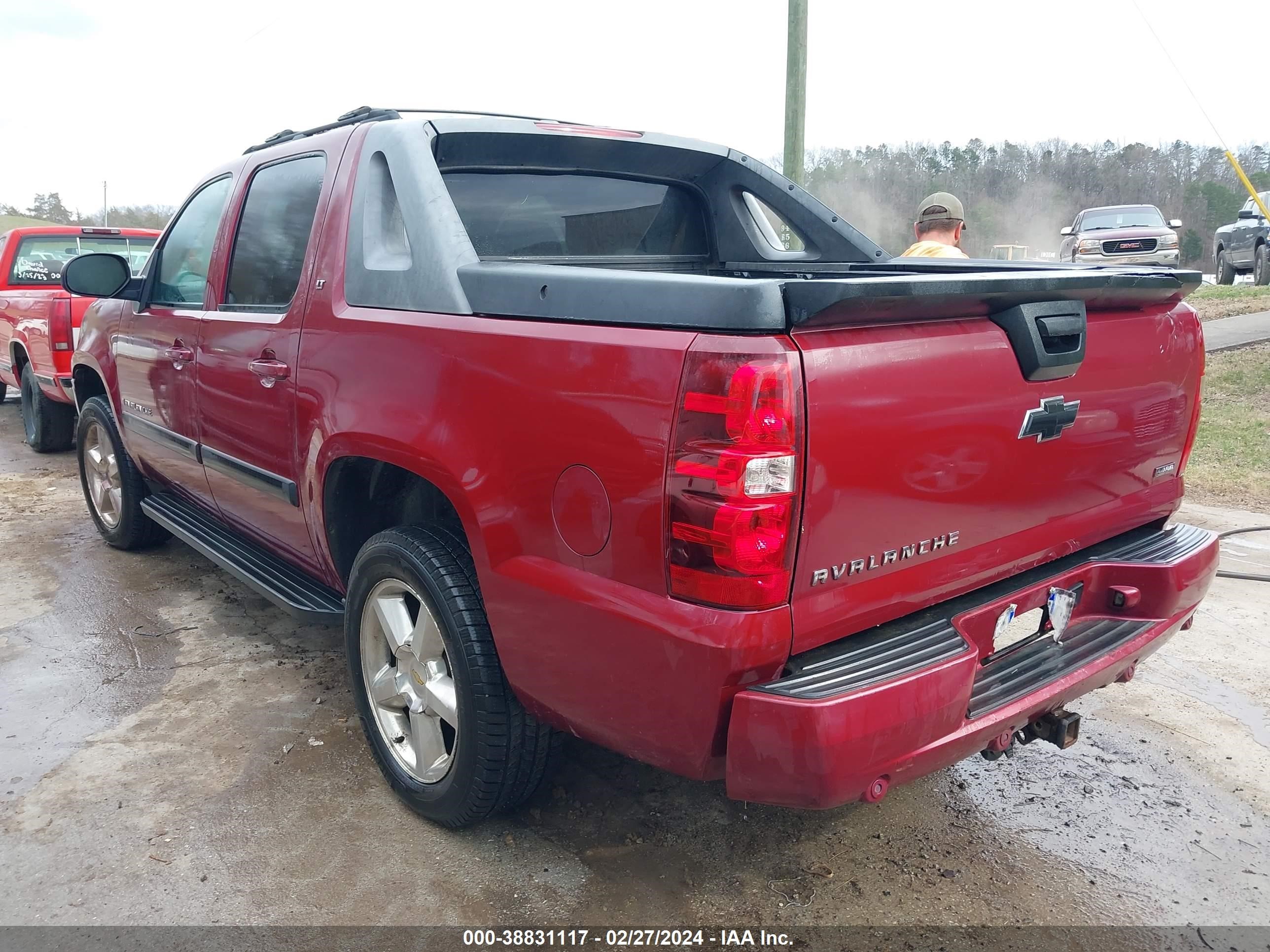 Photo 2 VIN: 3GNFK12327G196554 - CHEVROLET AVALANCHE 