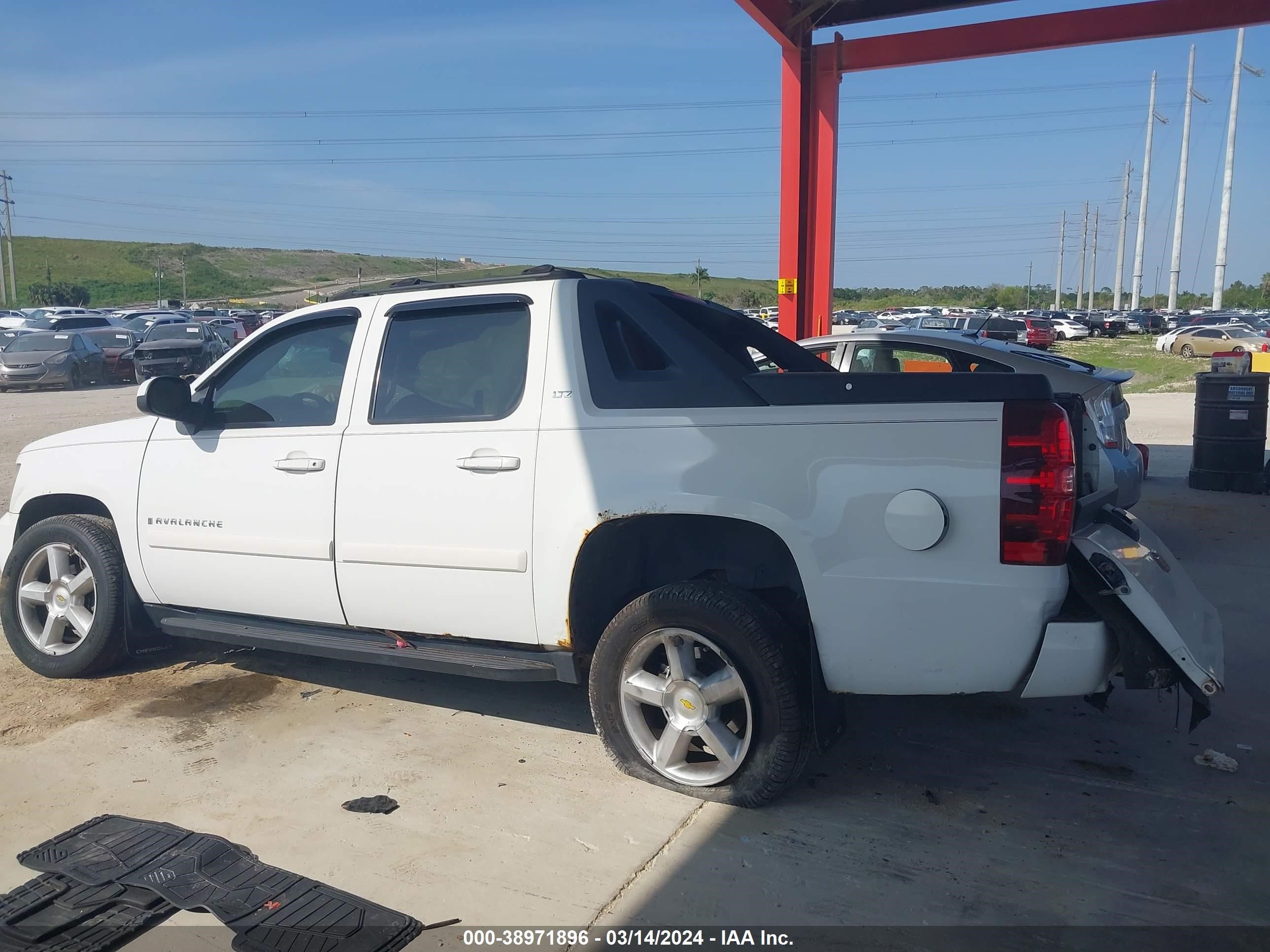 Photo 14 VIN: 3GNFK12337G243414 - CHEVROLET AVALANCHE 