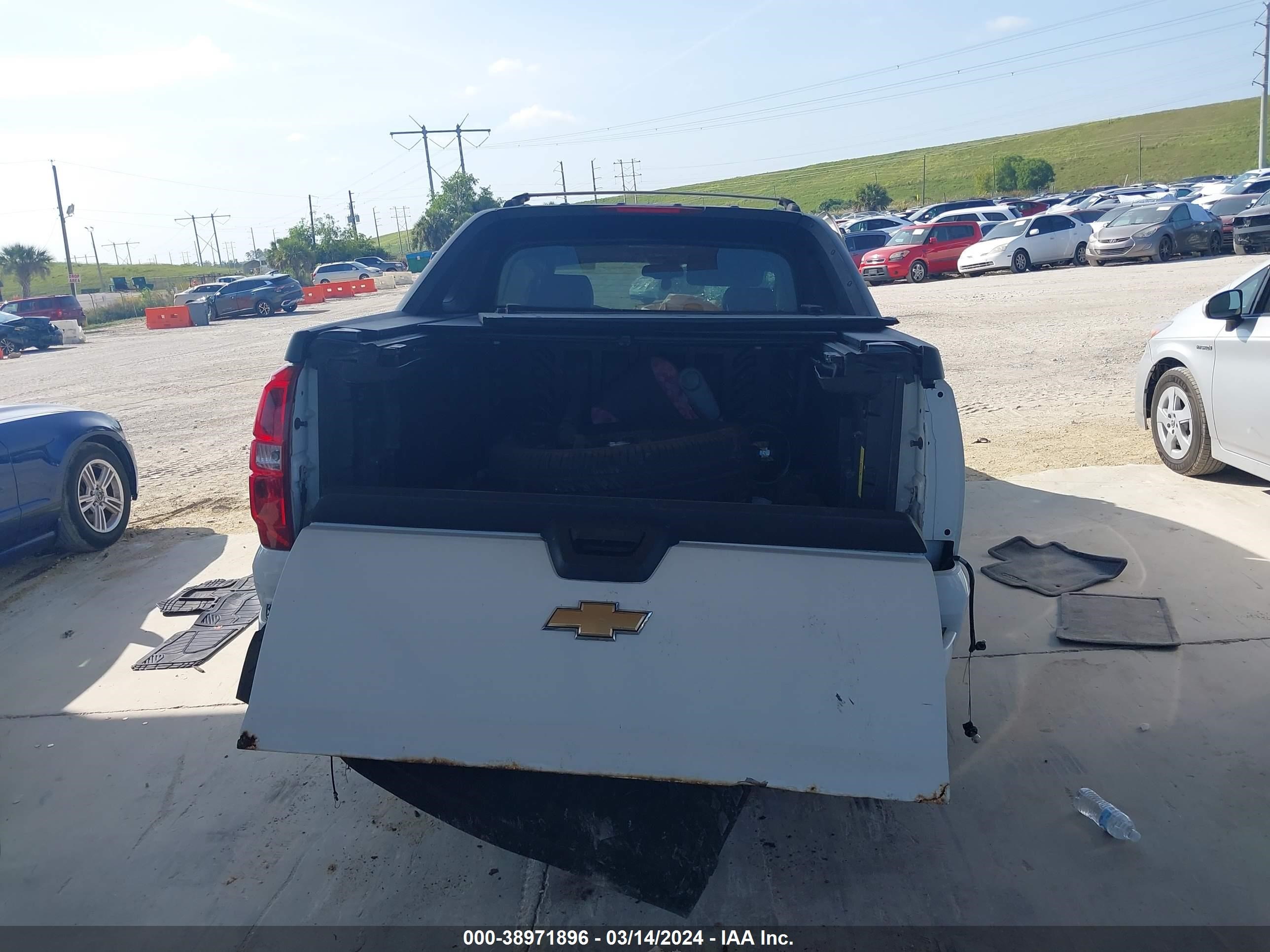 Photo 16 VIN: 3GNFK12337G243414 - CHEVROLET AVALANCHE 