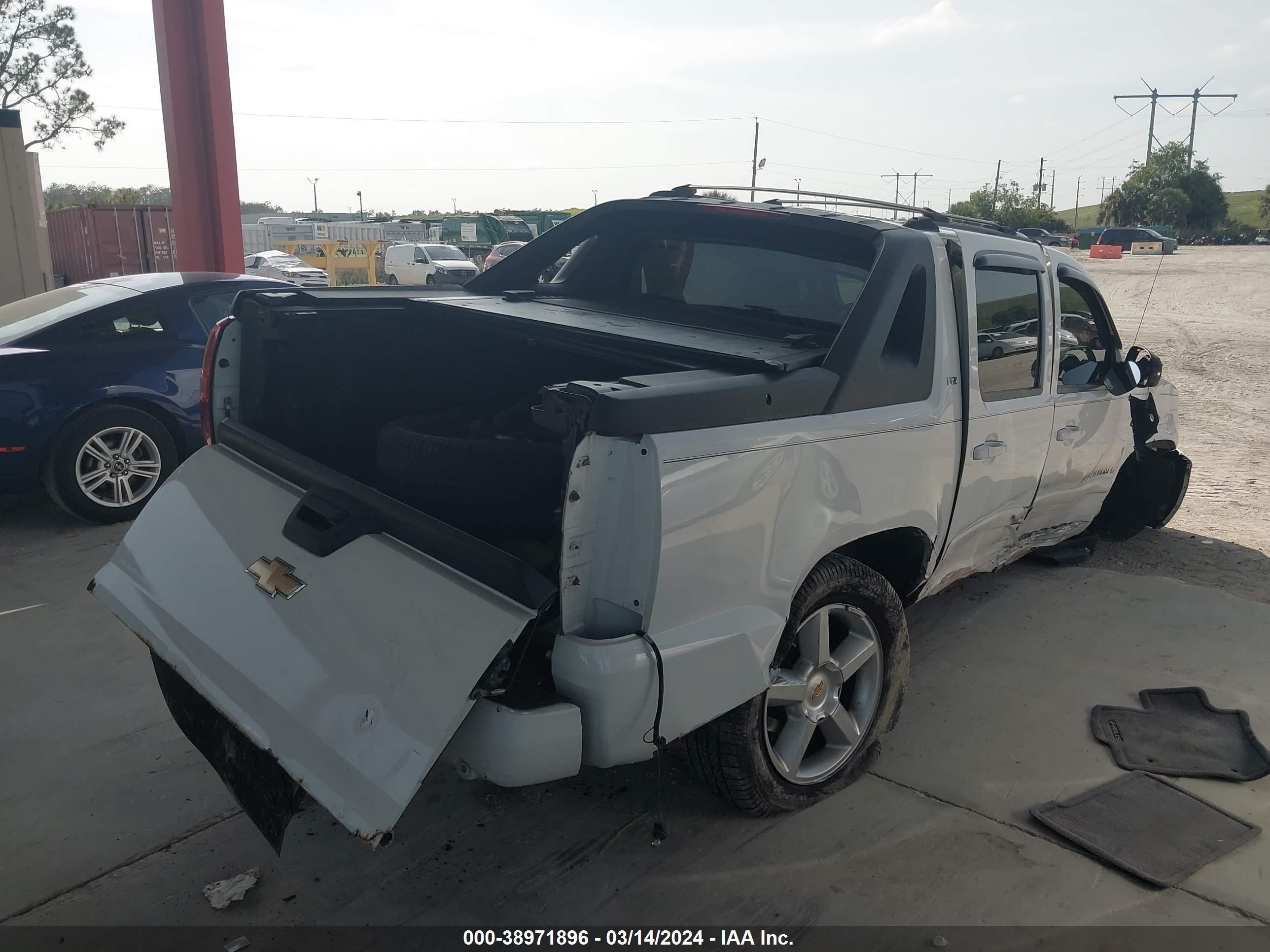 Photo 3 VIN: 3GNFK12337G243414 - CHEVROLET AVALANCHE 