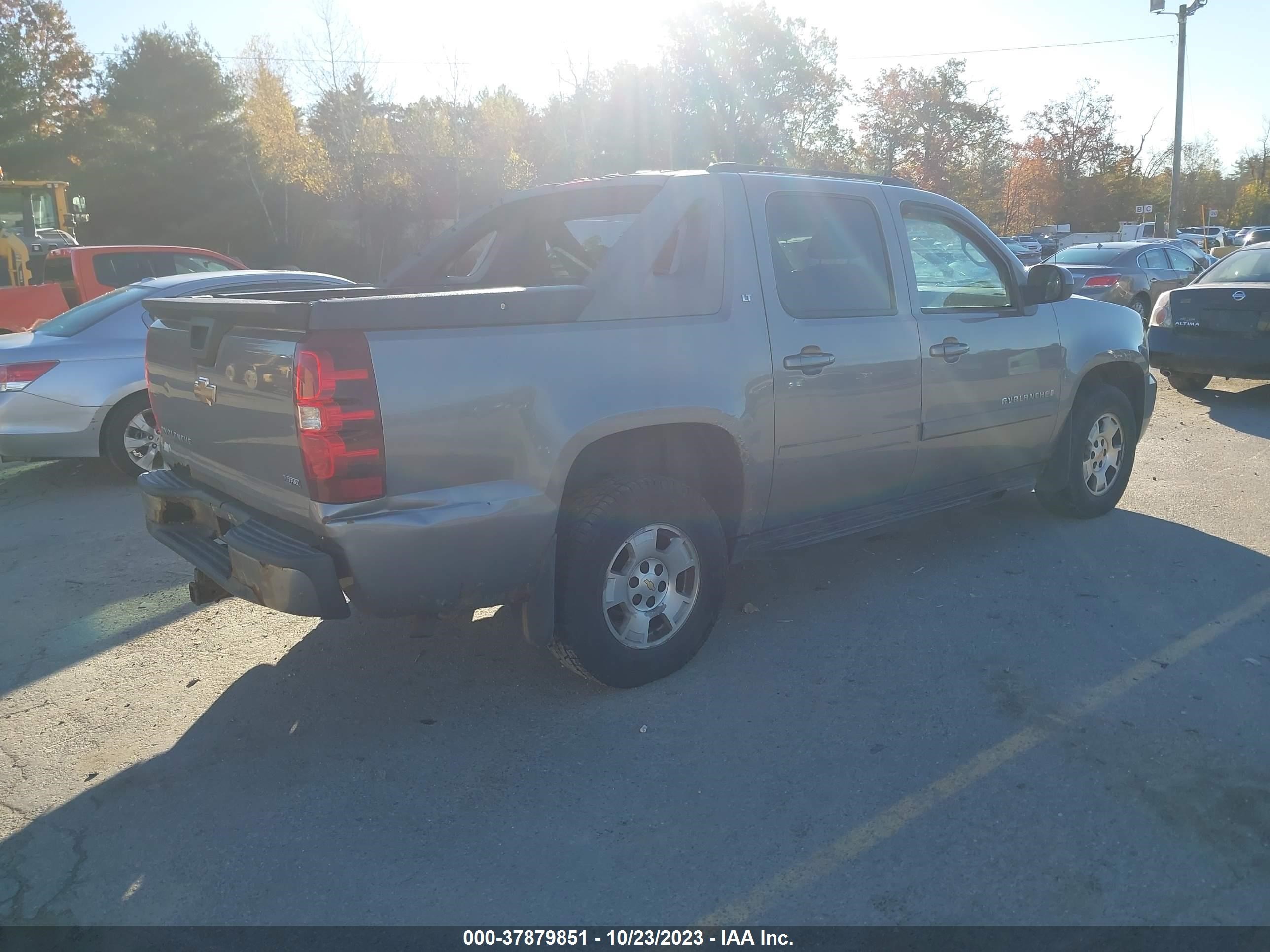 Photo 3 VIN: 3GNFK12348G172970 - CHEVROLET AVALANCHE 