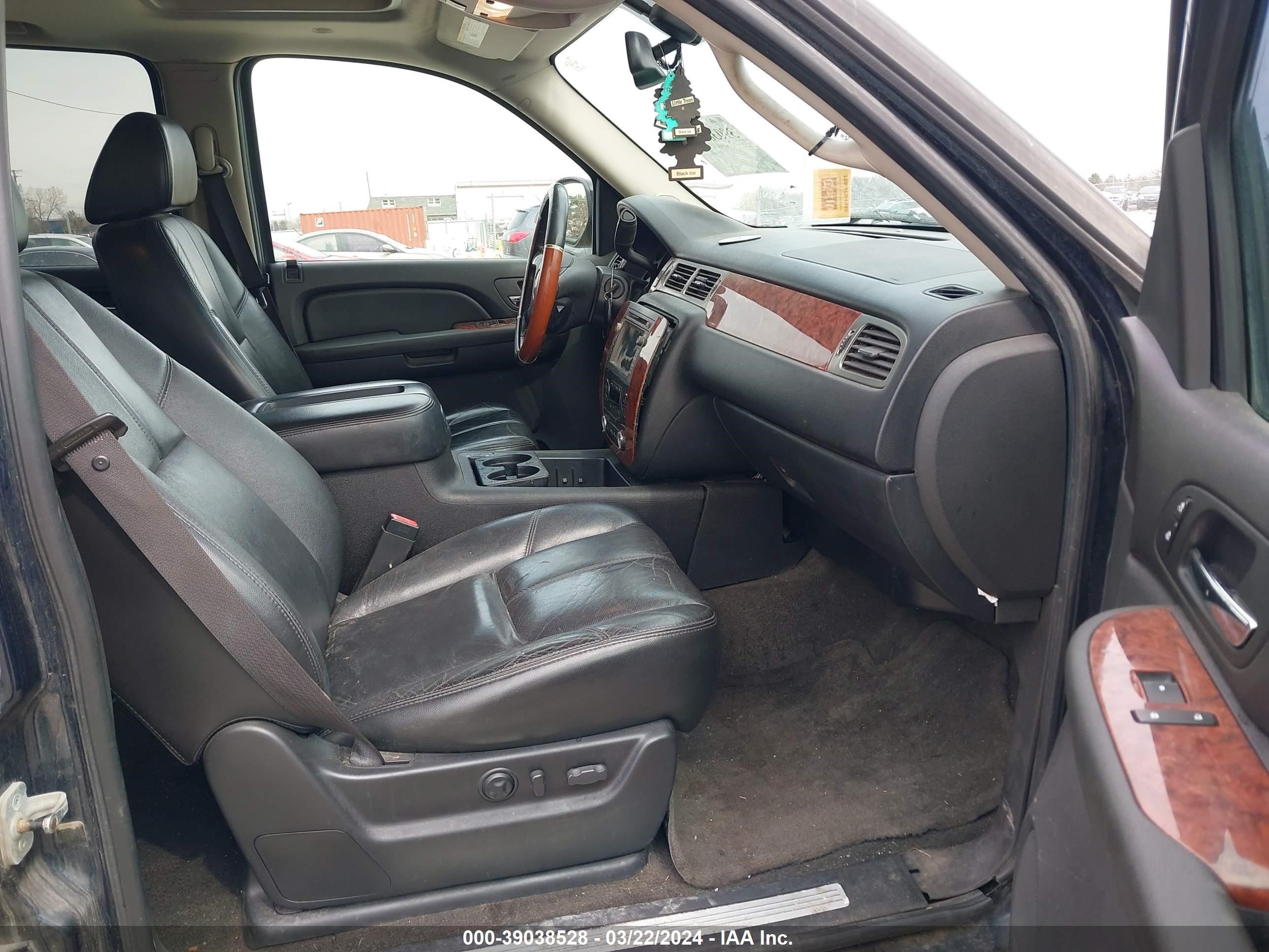 Photo 4 VIN: 3GNFK12357G185578 - CHEVROLET AVALANCHE 