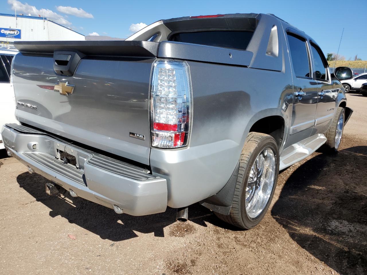 Photo 2 VIN: 3GNFK12357G267486 - CHEVROLET AVALANCHE 