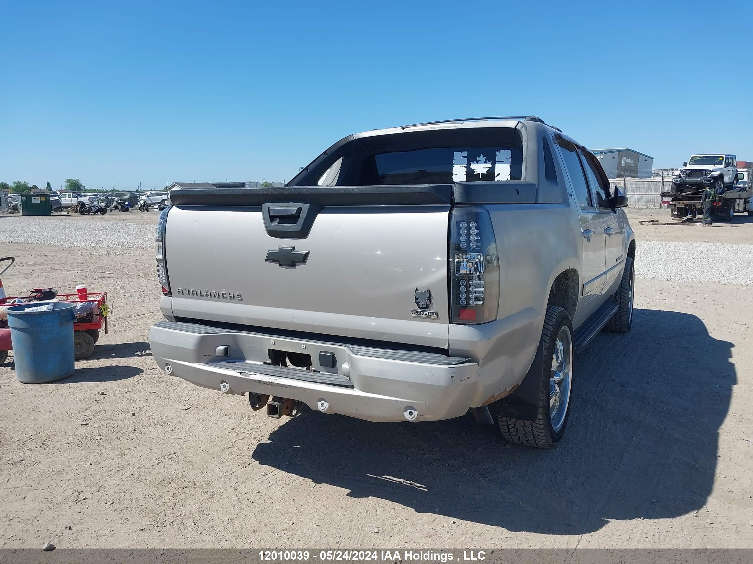 Photo 3 VIN: 3GNFK12367G191065 - CHEVROLET AVALANCHE 