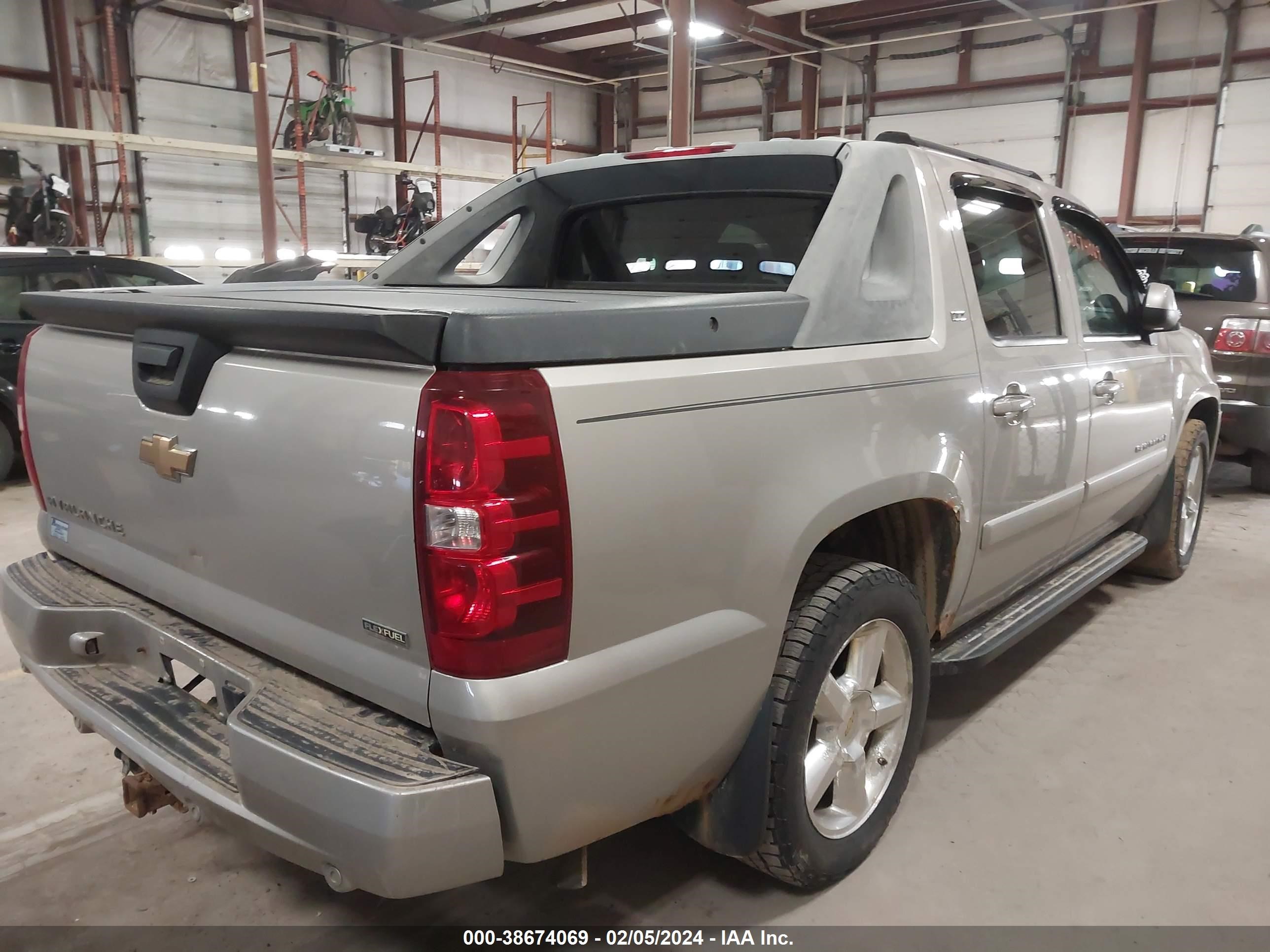 Photo 3 VIN: 3GNFK12367G192250 - CHEVROLET AVALANCHE 