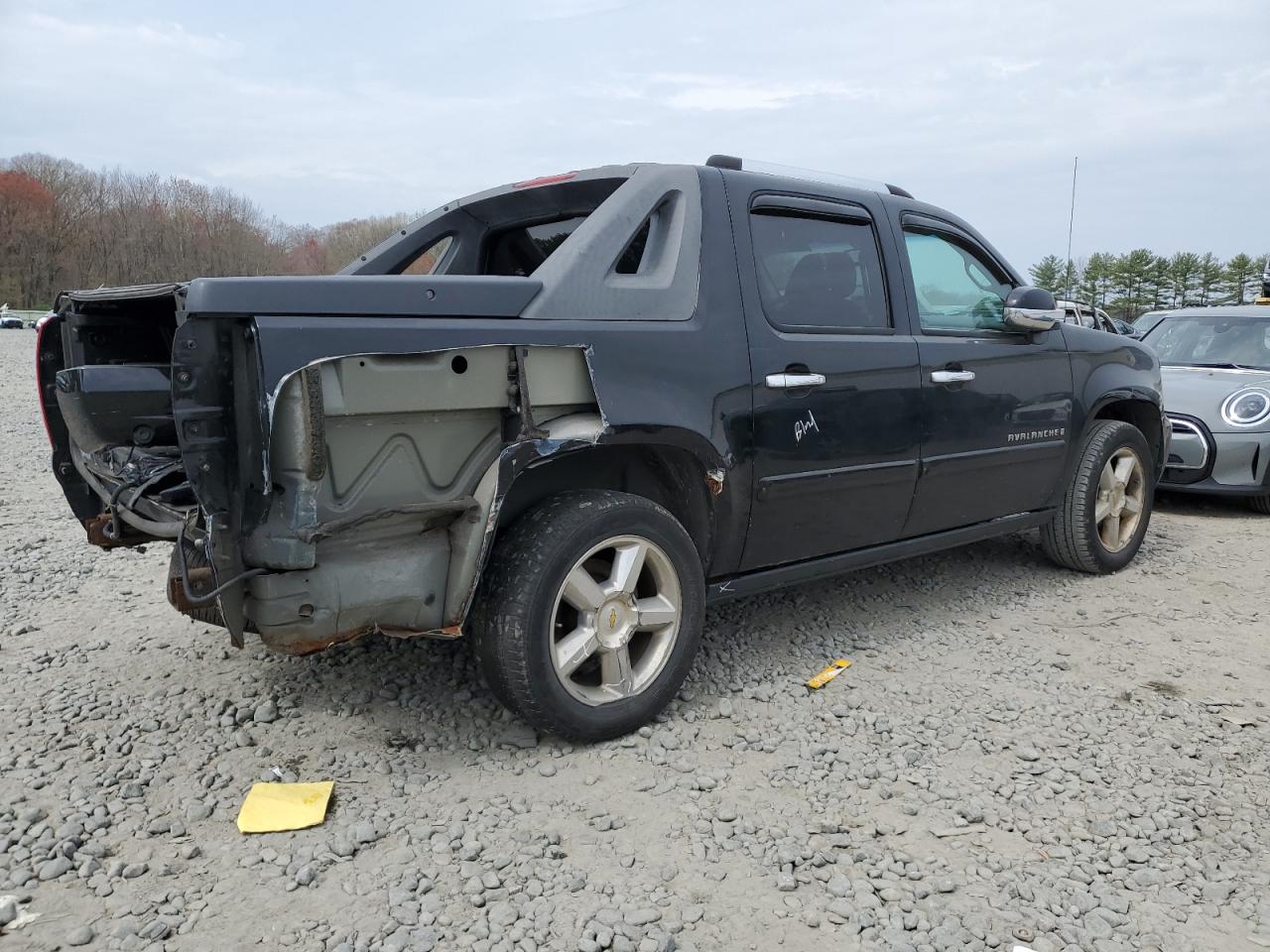 Photo 2 VIN: 3GNFK12367G205708 - CHEVROLET AVALANCHE 