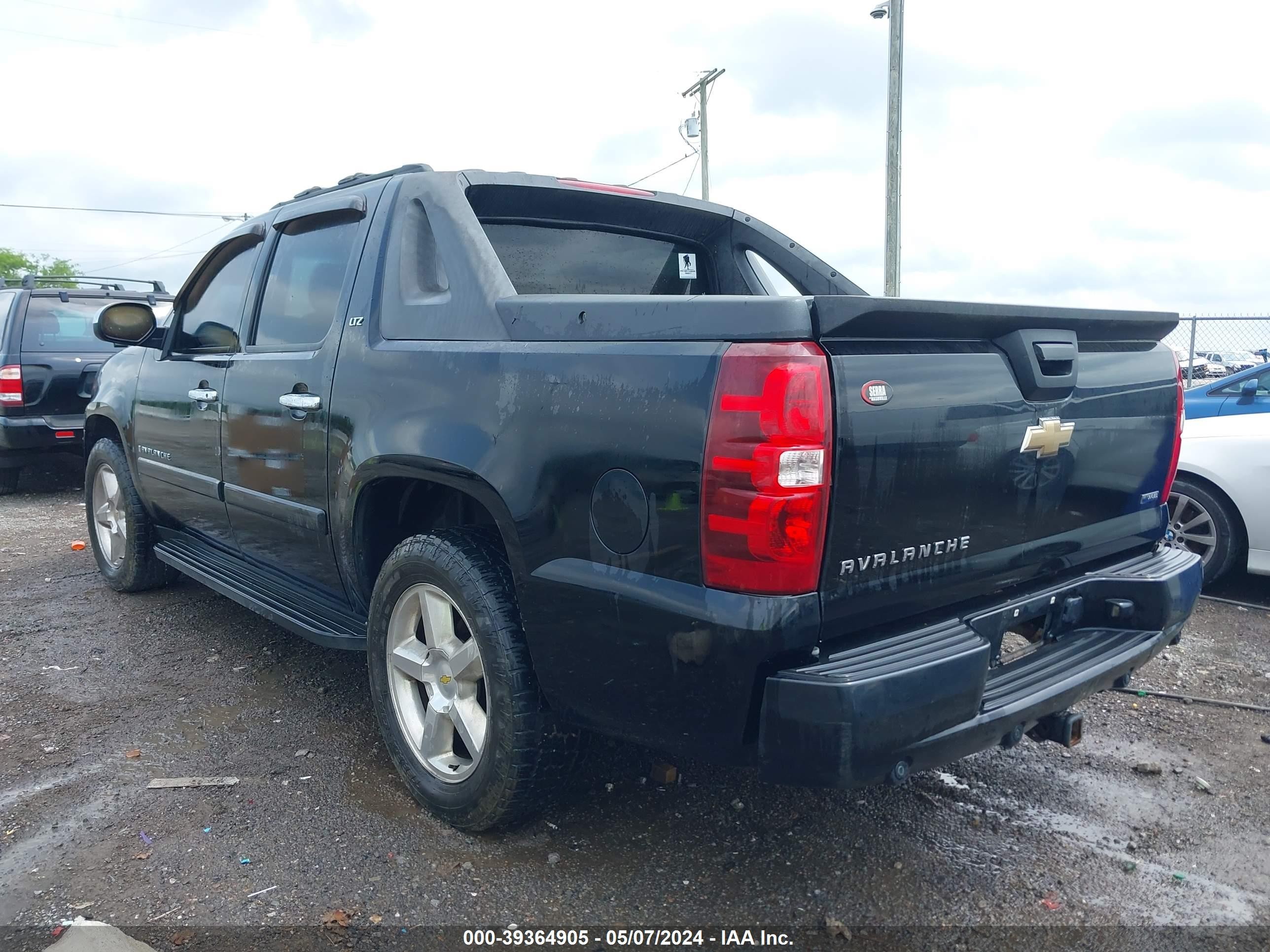 Photo 2 VIN: 3GNFK12368G108915 - CHEVROLET AVALANCHE 