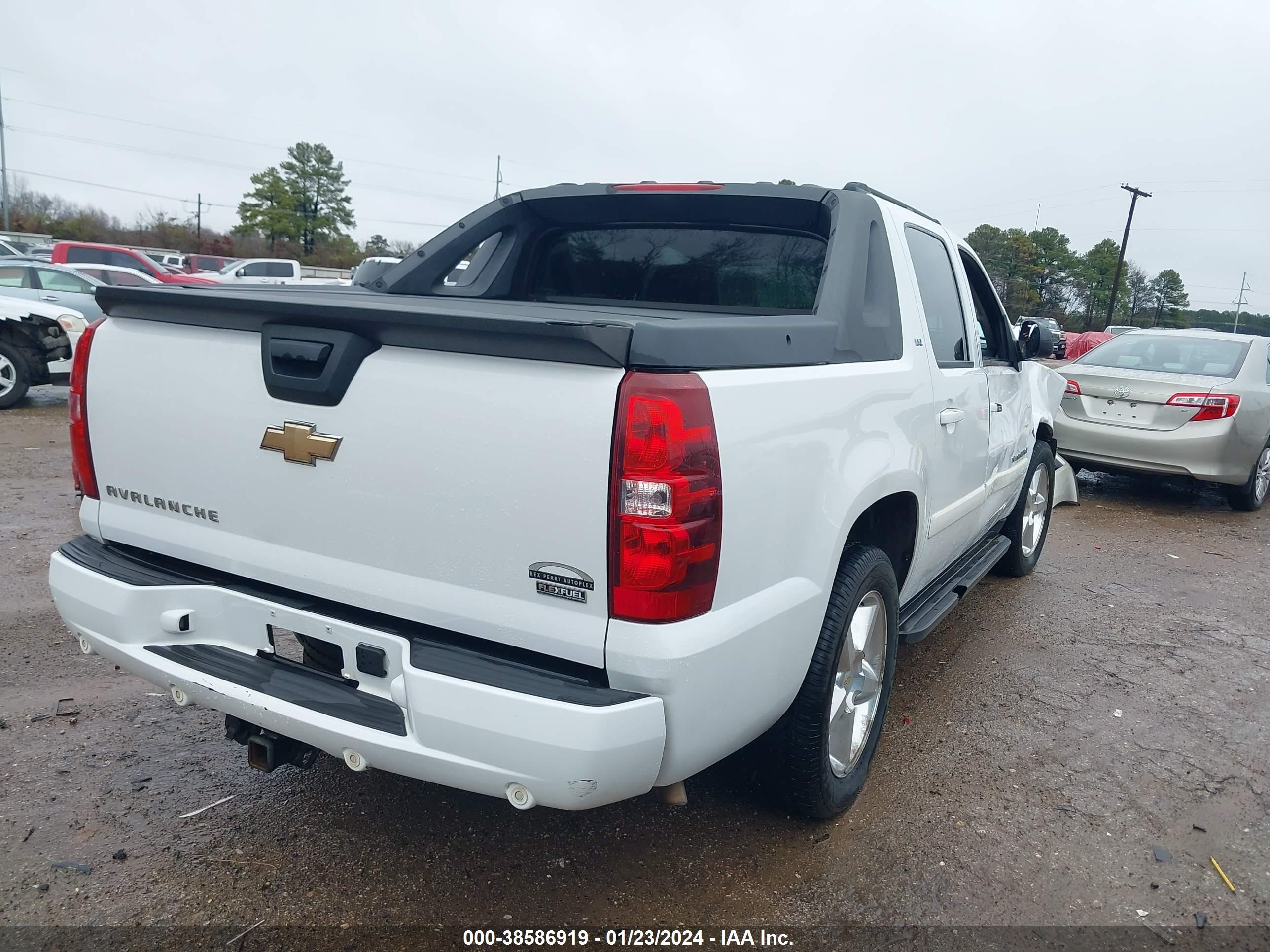 Photo 3 VIN: 3GNFK12377G168796 - CHEVROLET AVALANCHE 