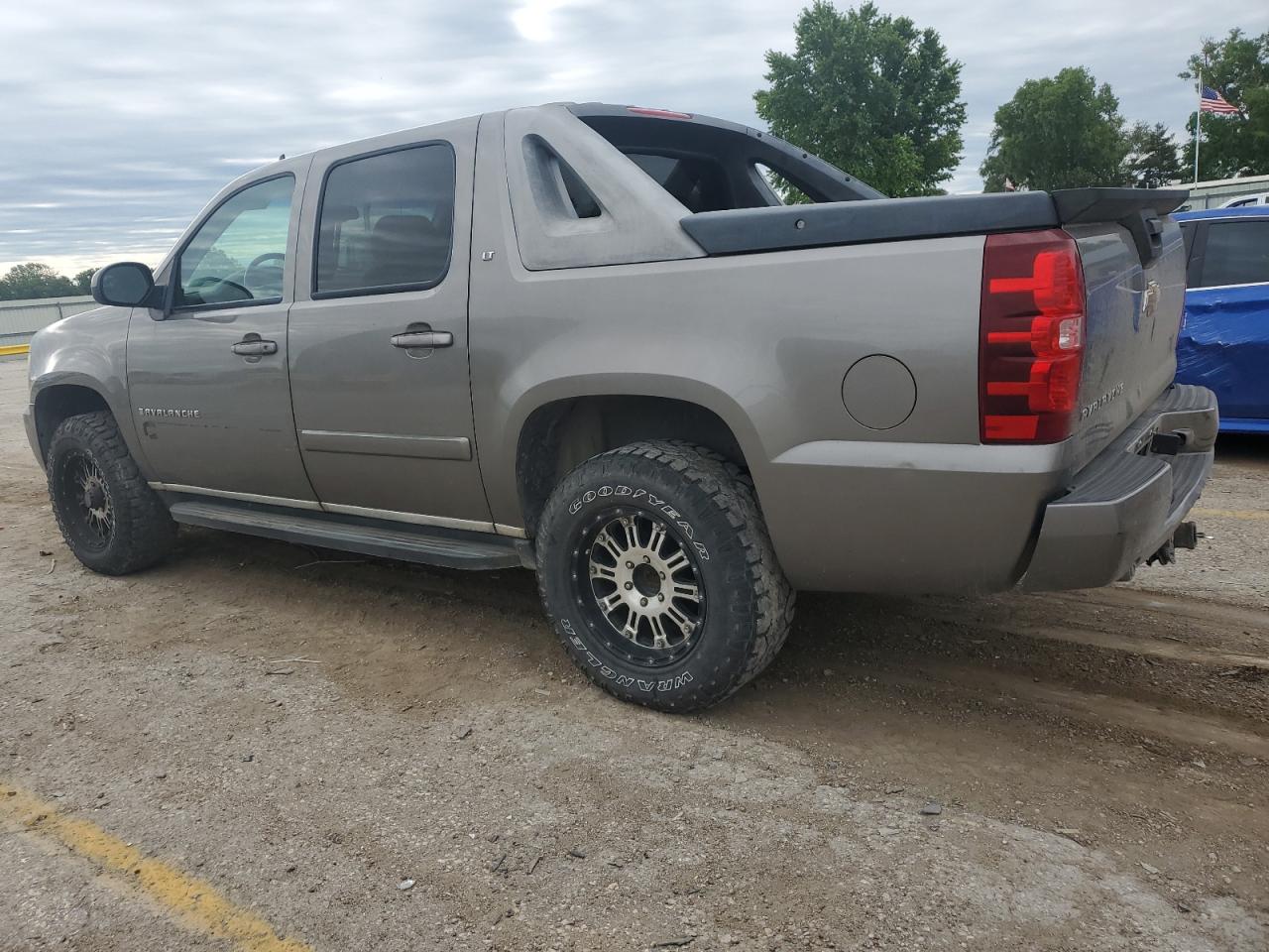 Photo 1 VIN: 3GNFK12387G127867 - CHEVROLET AVALANCHE 