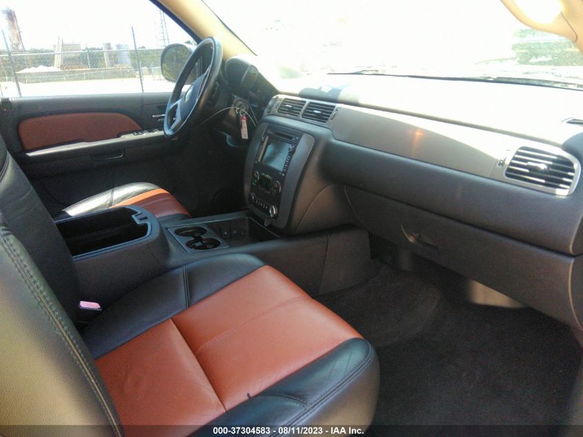 Photo 4 VIN: 3GNFK12388G281772 - CHEVROLET AVALANCHE 