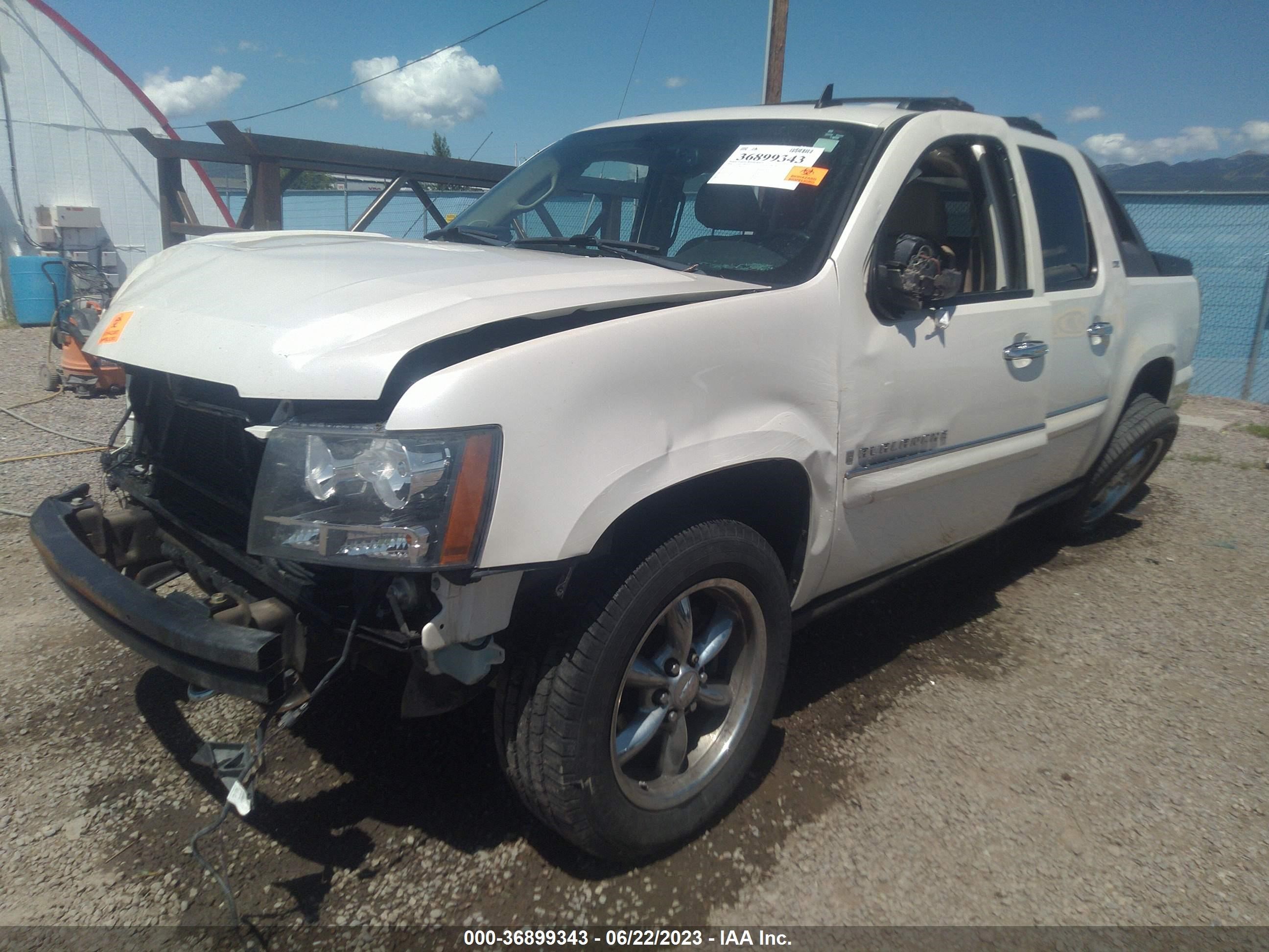 Photo 1 VIN: 3GNFK12388G305939 - CHEVROLET AVALANCHE 