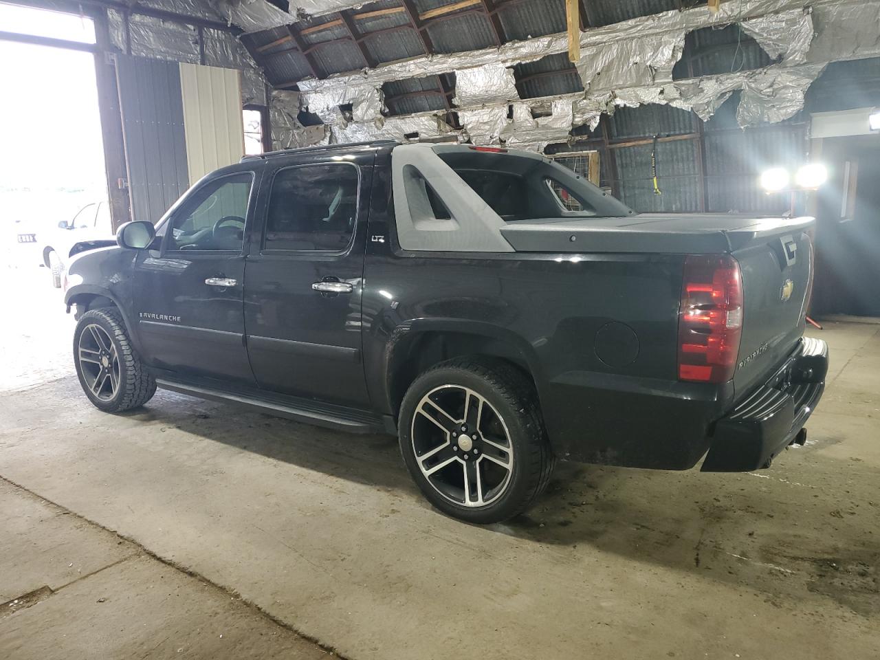 Photo 1 VIN: 3GNFK12388G310672 - CHEVROLET AVALANCHE 