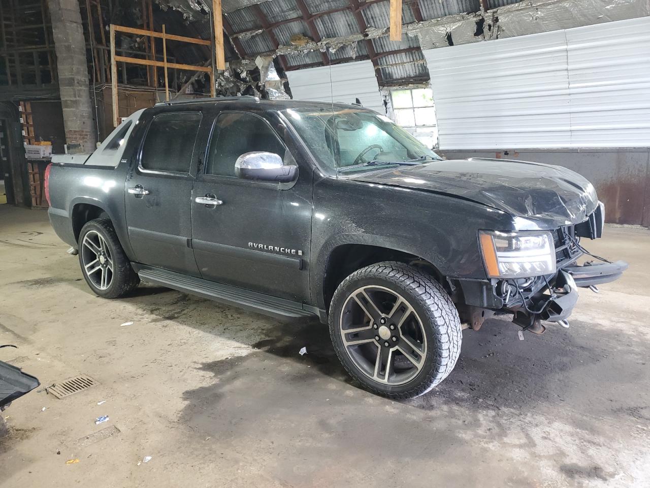 Photo 3 VIN: 3GNFK12388G310672 - CHEVROLET AVALANCHE 