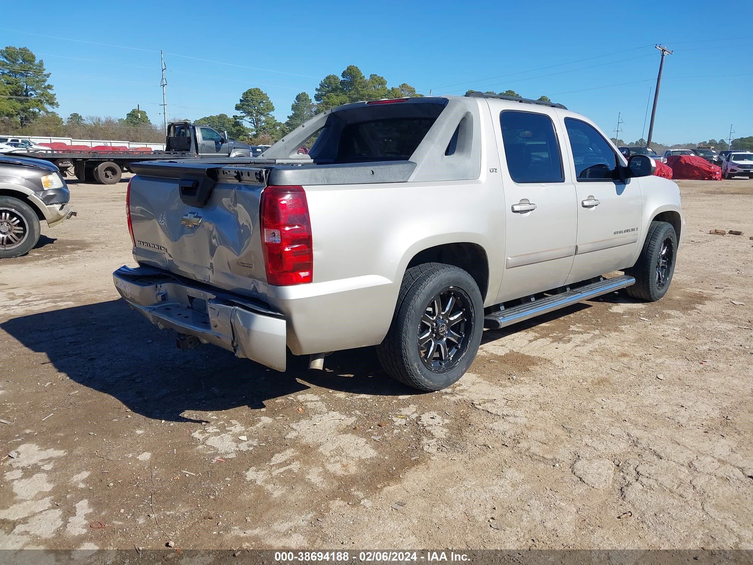 Photo 3 VIN: 3GNFK12397G116909 - CHEVROLET AVALANCHE 