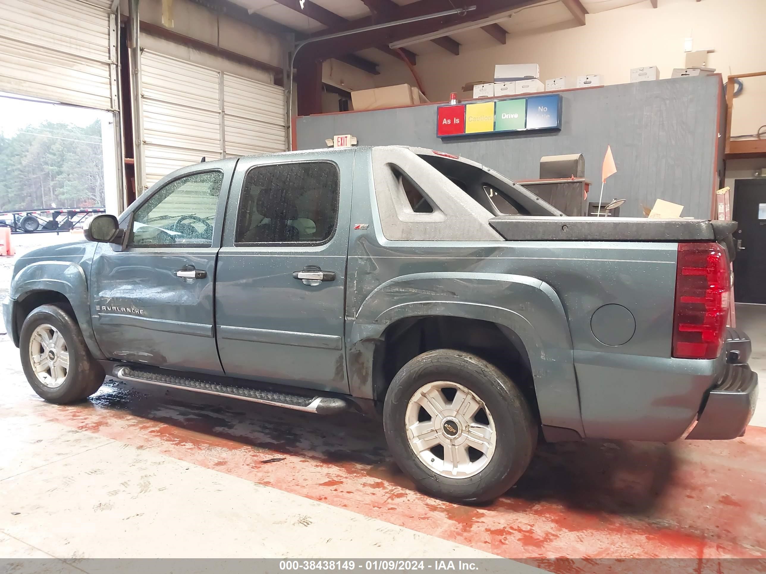 Photo 13 VIN: 3GNFK12398G176092 - CHEVROLET AVALANCHE 