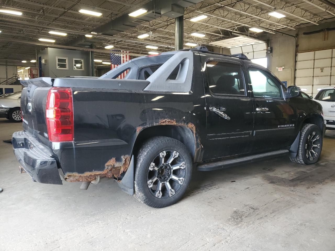 Photo 2 VIN: 3GNFK12398G176755 - CHEVROLET AVALANCHE 