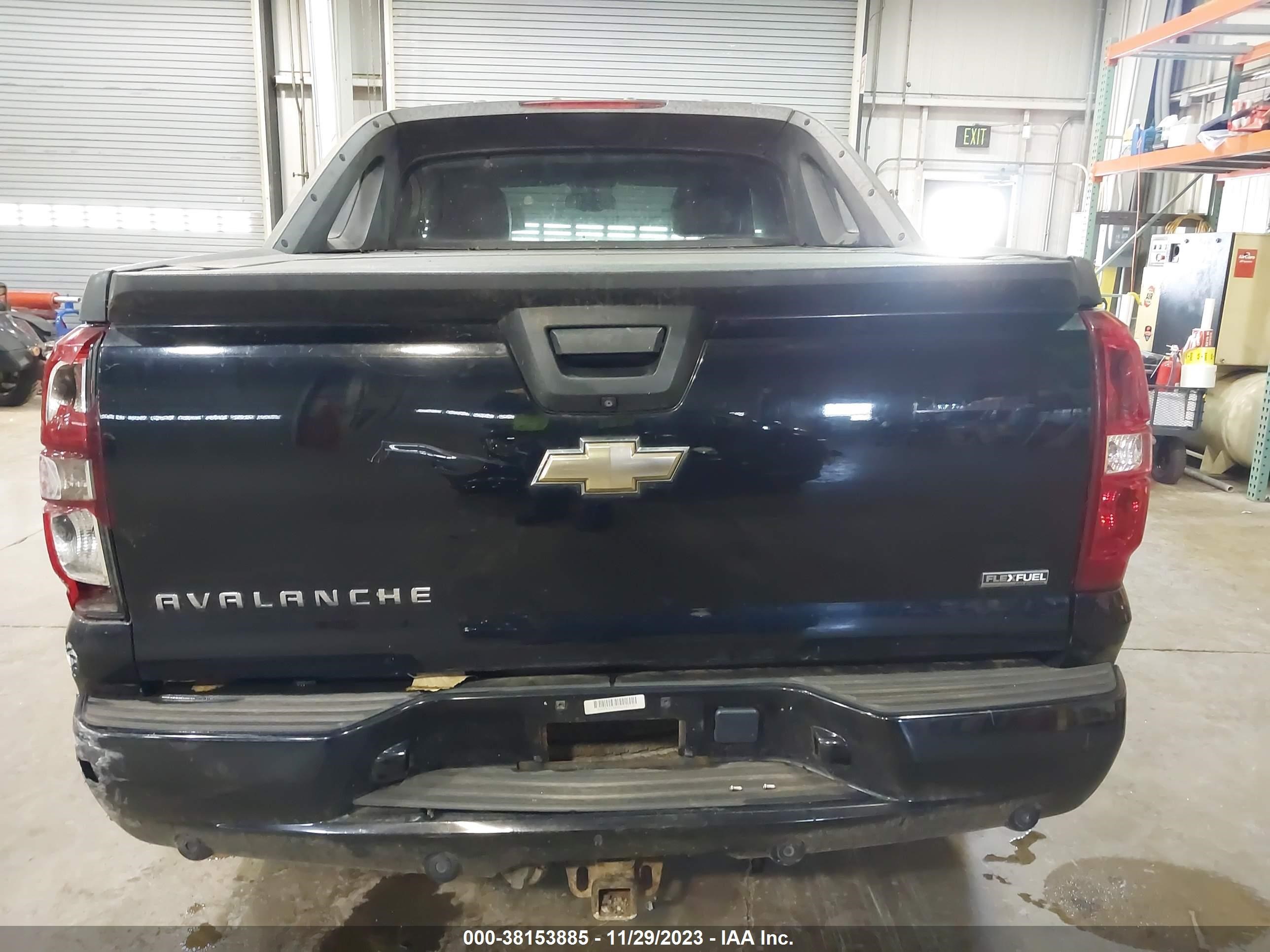 Photo 16 VIN: 3GNFK123X8G286116 - CHEVROLET AVALANCHE 