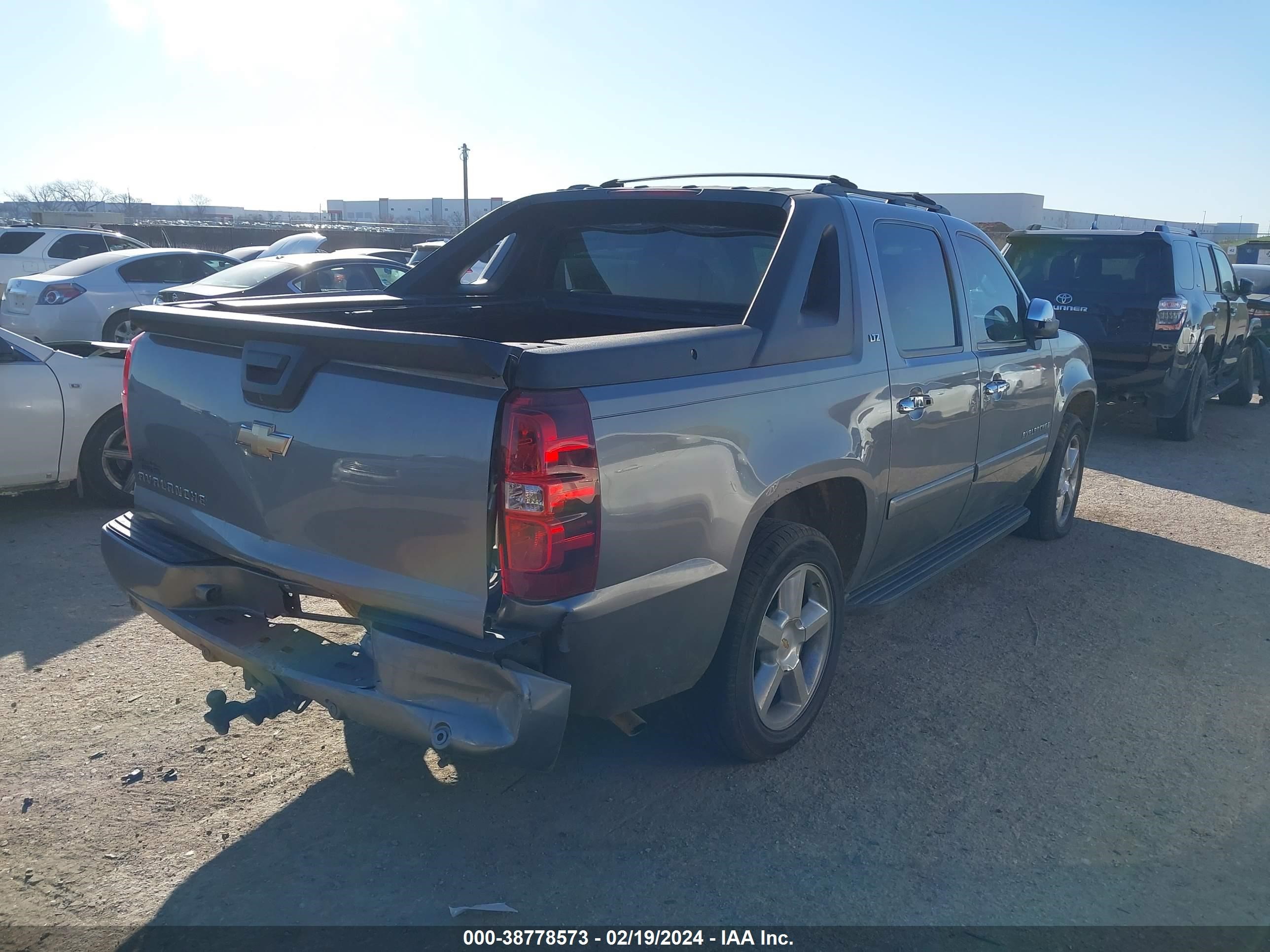 Photo 3 VIN: 3GNFK12Y37G271435 - CHEVROLET AVALANCHE 