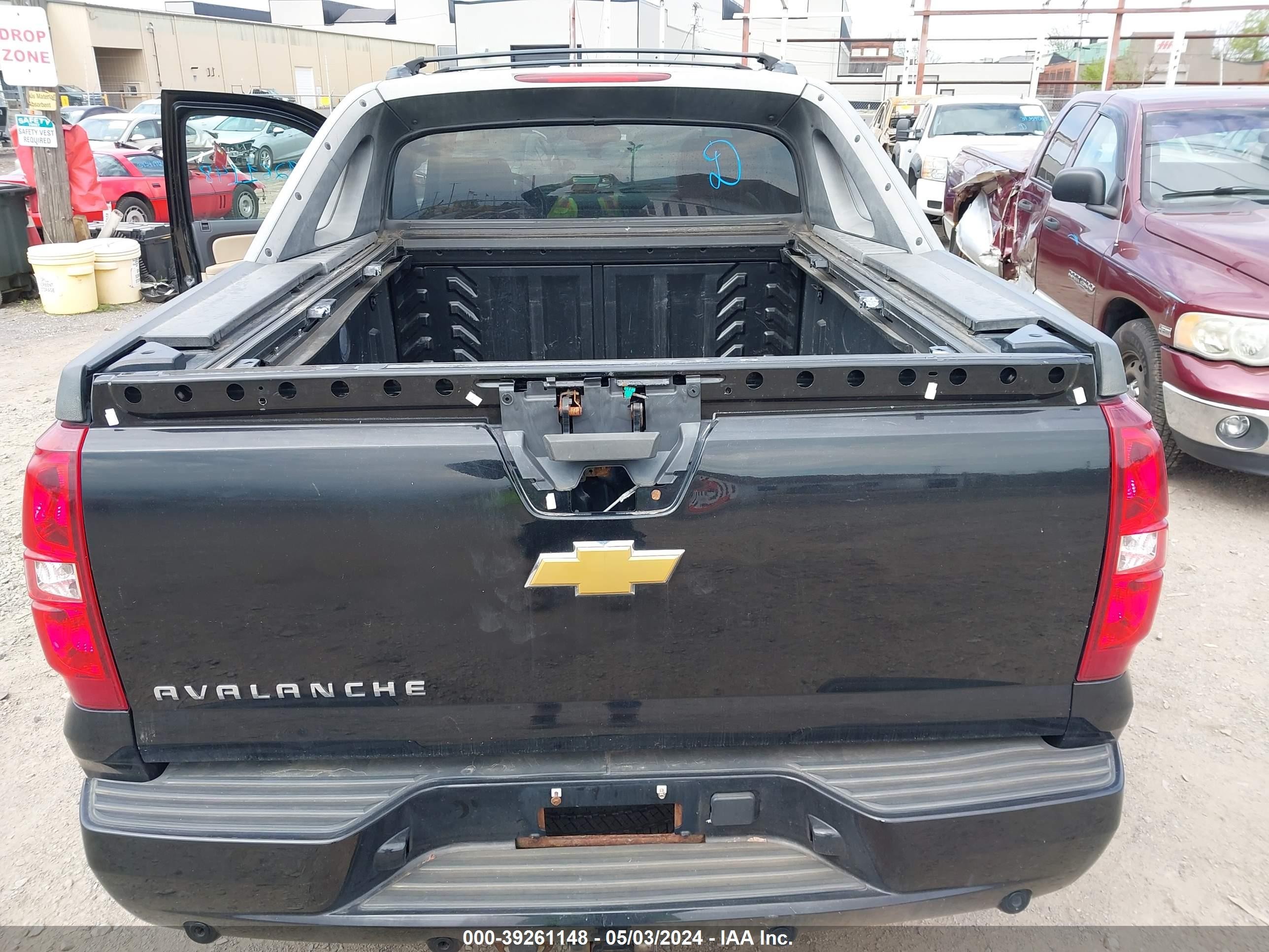 Photo 12 VIN: 3GNFK12Y68G157155 - CHEVROLET AVALANCHE 