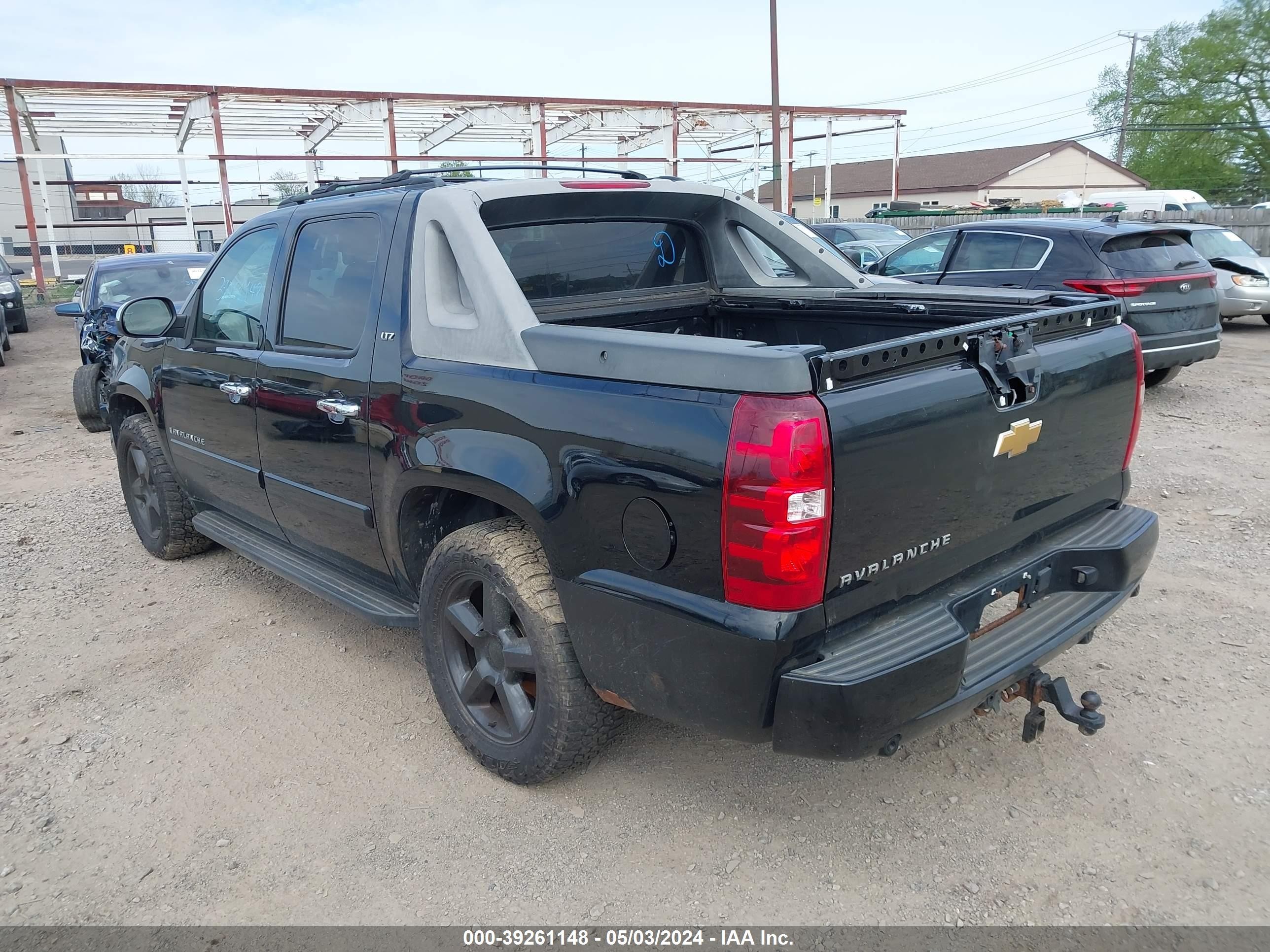 Photo 2 VIN: 3GNFK12Y68G157155 - CHEVROLET AVALANCHE 