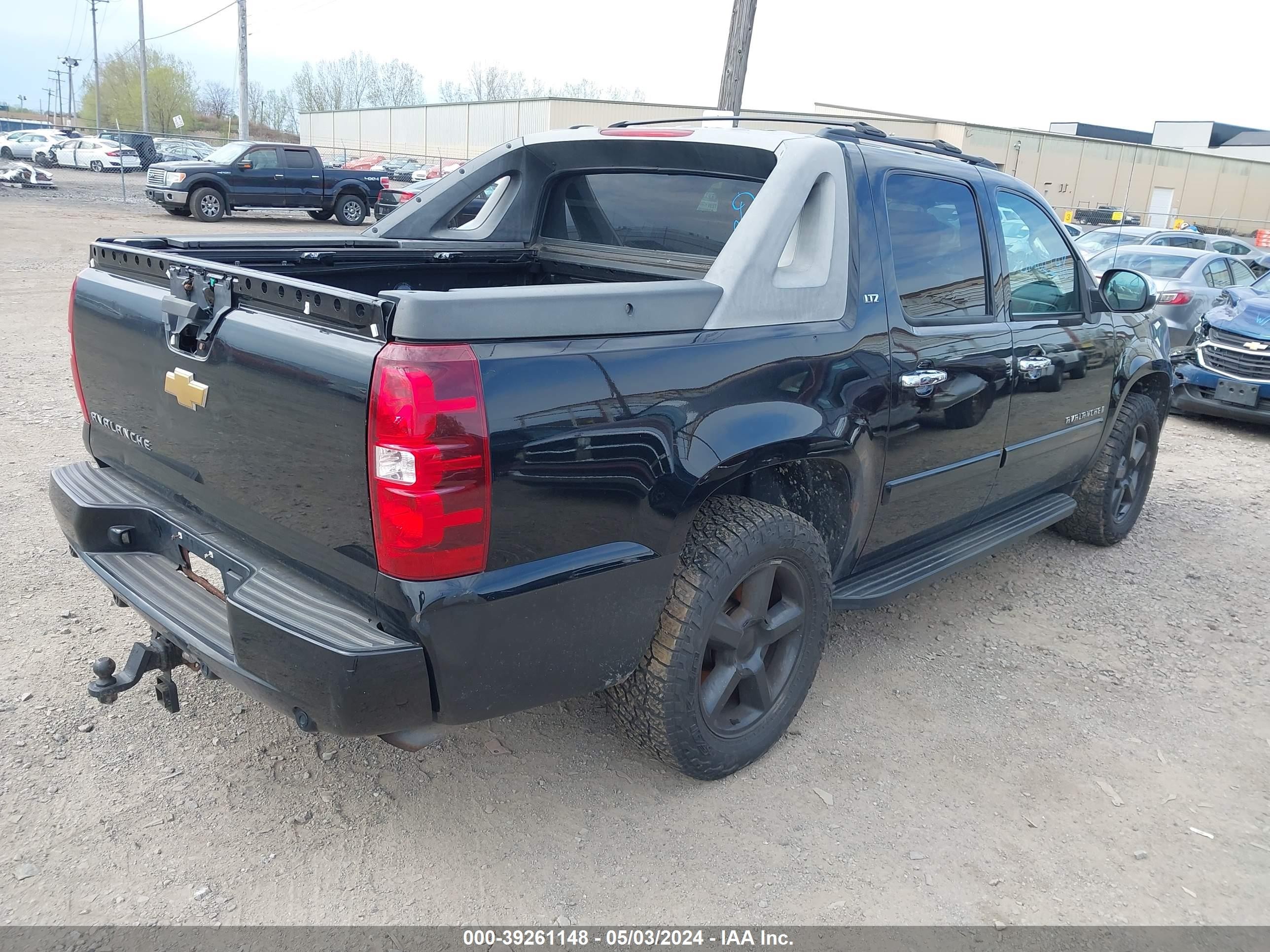 Photo 3 VIN: 3GNFK12Y68G157155 - CHEVROLET AVALANCHE 