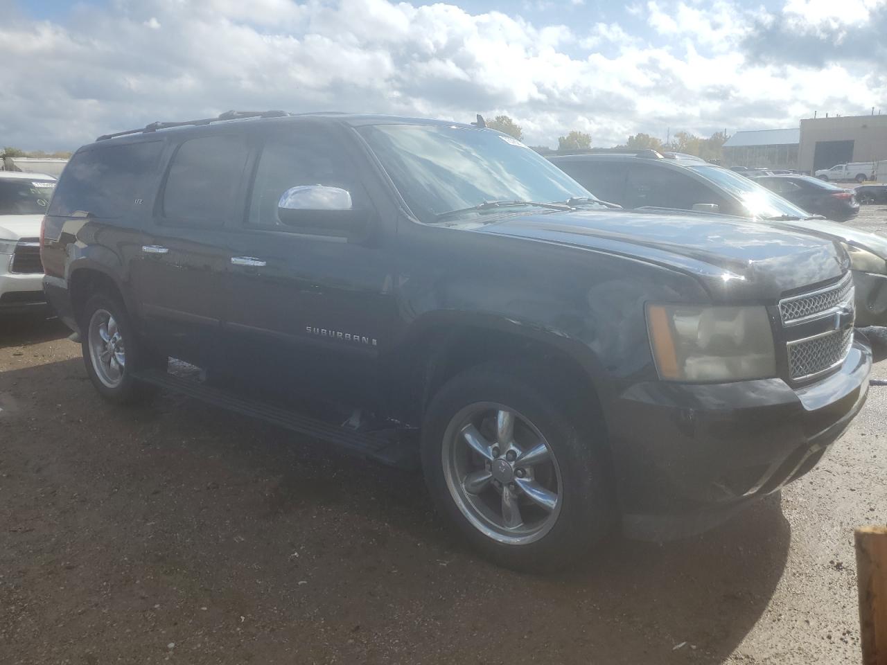 Photo 3 VIN: 3GNFK16347G300066 - CHEVROLET SUBURBAN 