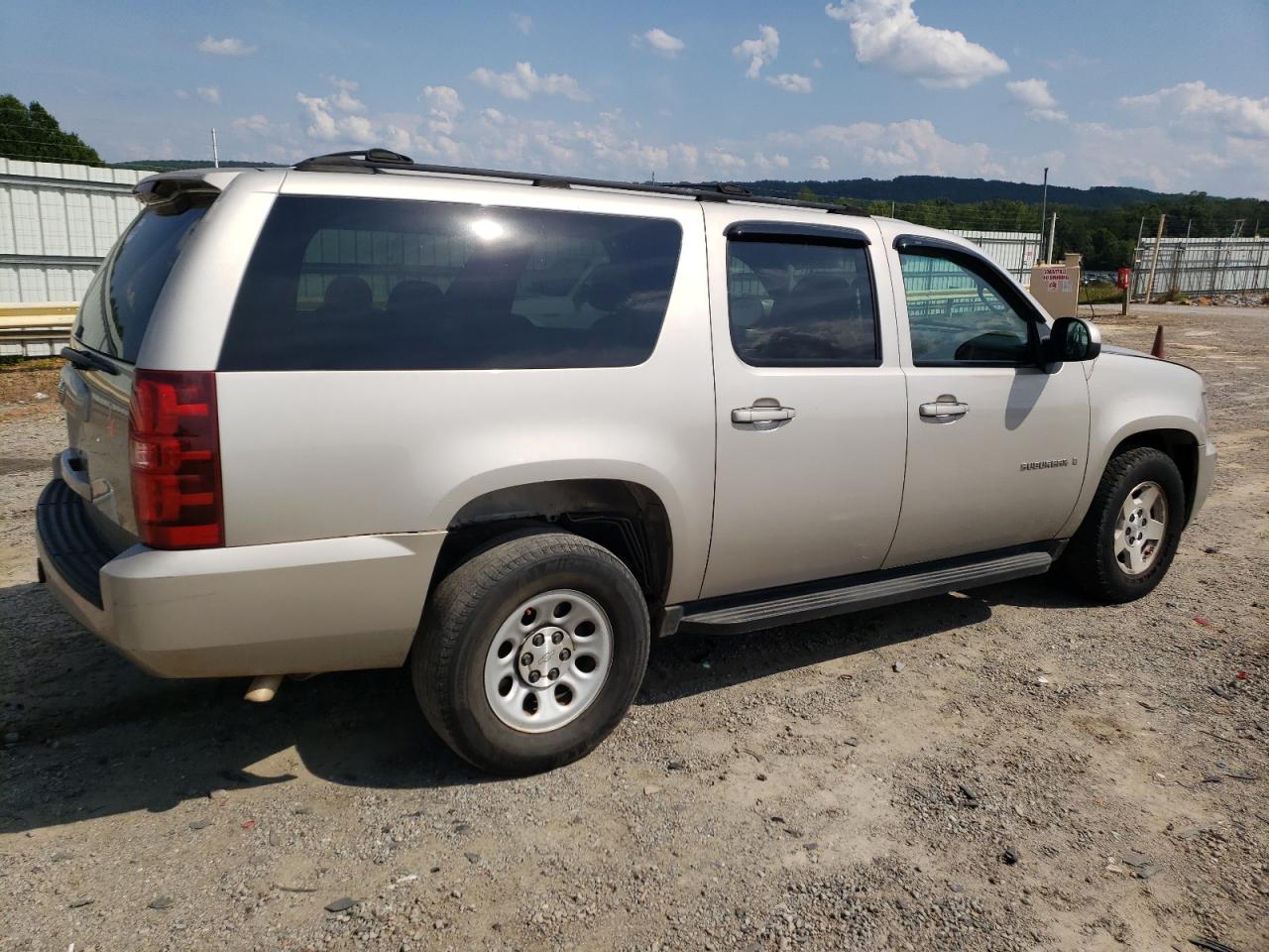 Photo 2 VIN: 3GNFK16367G162711 - CHEVROLET SUBURBAN 