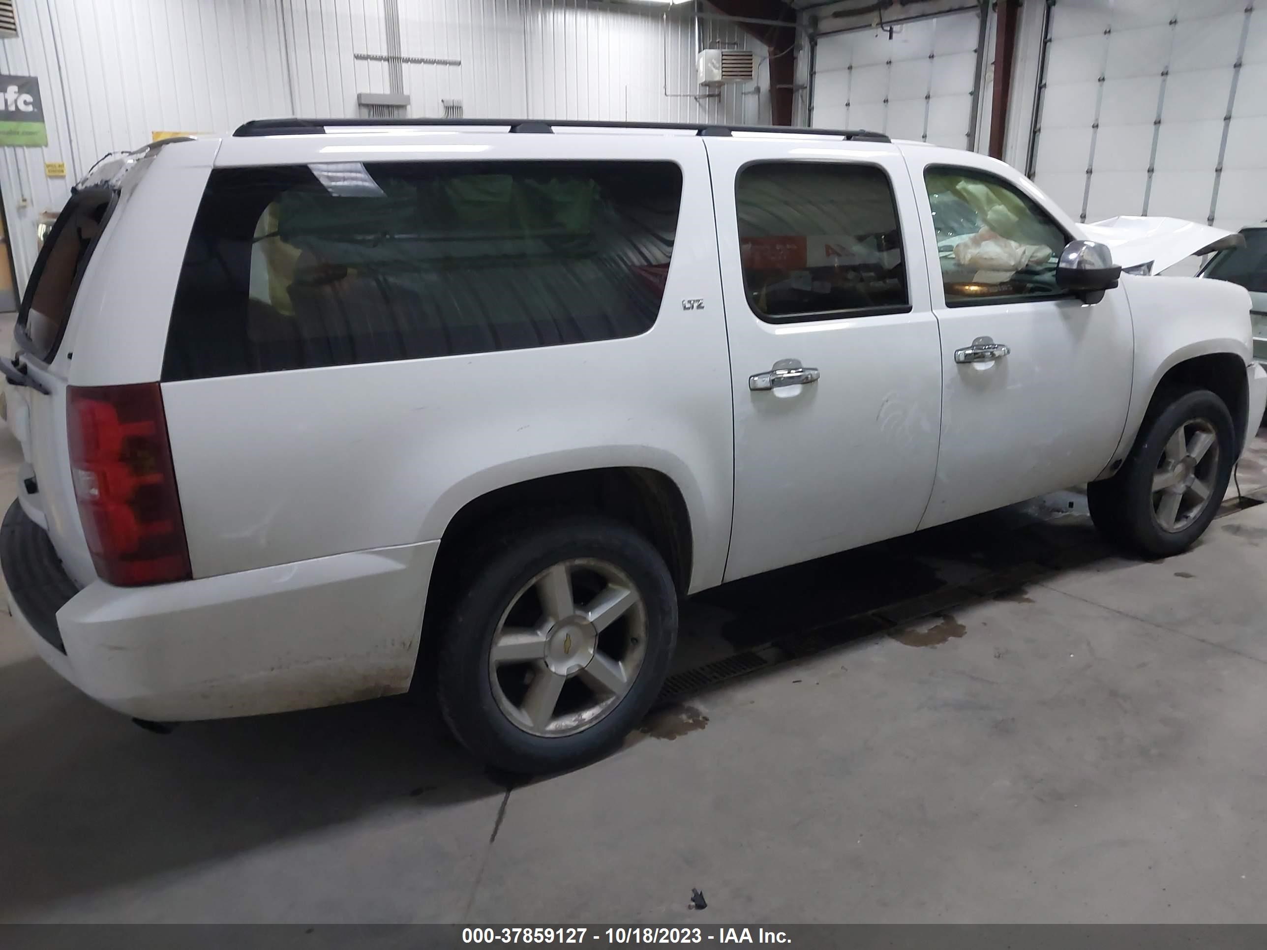 Photo 3 VIN: 3GNFK16377G293906 - CHEVROLET SUBURBAN 