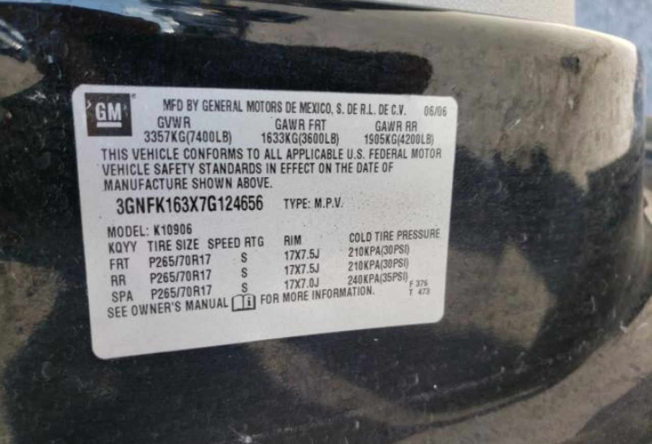 Photo 9 VIN: 3GNFK163X7G124656 - CHEVROLET SUBURBAN 