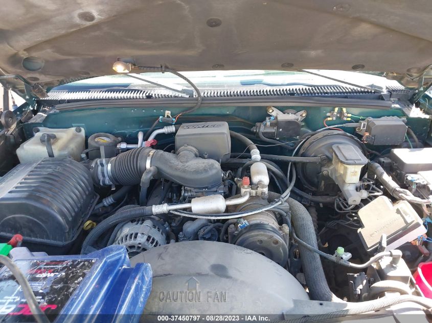 Photo 9 VIN: 3GNFK16R1WG122765 - CHEVROLET SUBURBAN 