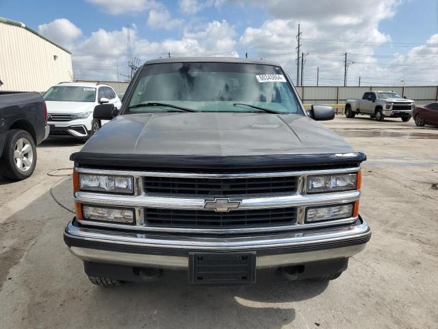 Photo 4 VIN: 3GNFK16R2XG252636 - CHEVROLET SUBURBAN 