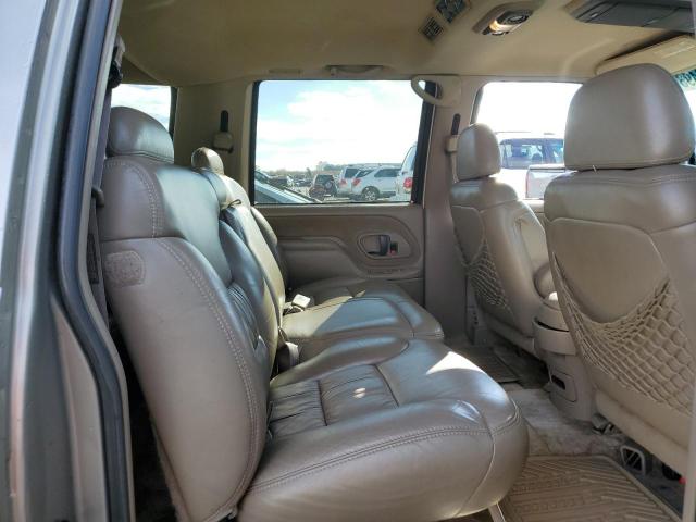 Photo 10 VIN: 3GNFK16R5XG259922 - CHEVROLET SUBURBAN 