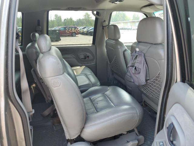 Photo 10 VIN: 3GNFK16R6XG205108 - CHEVROLET SUBURBAN 